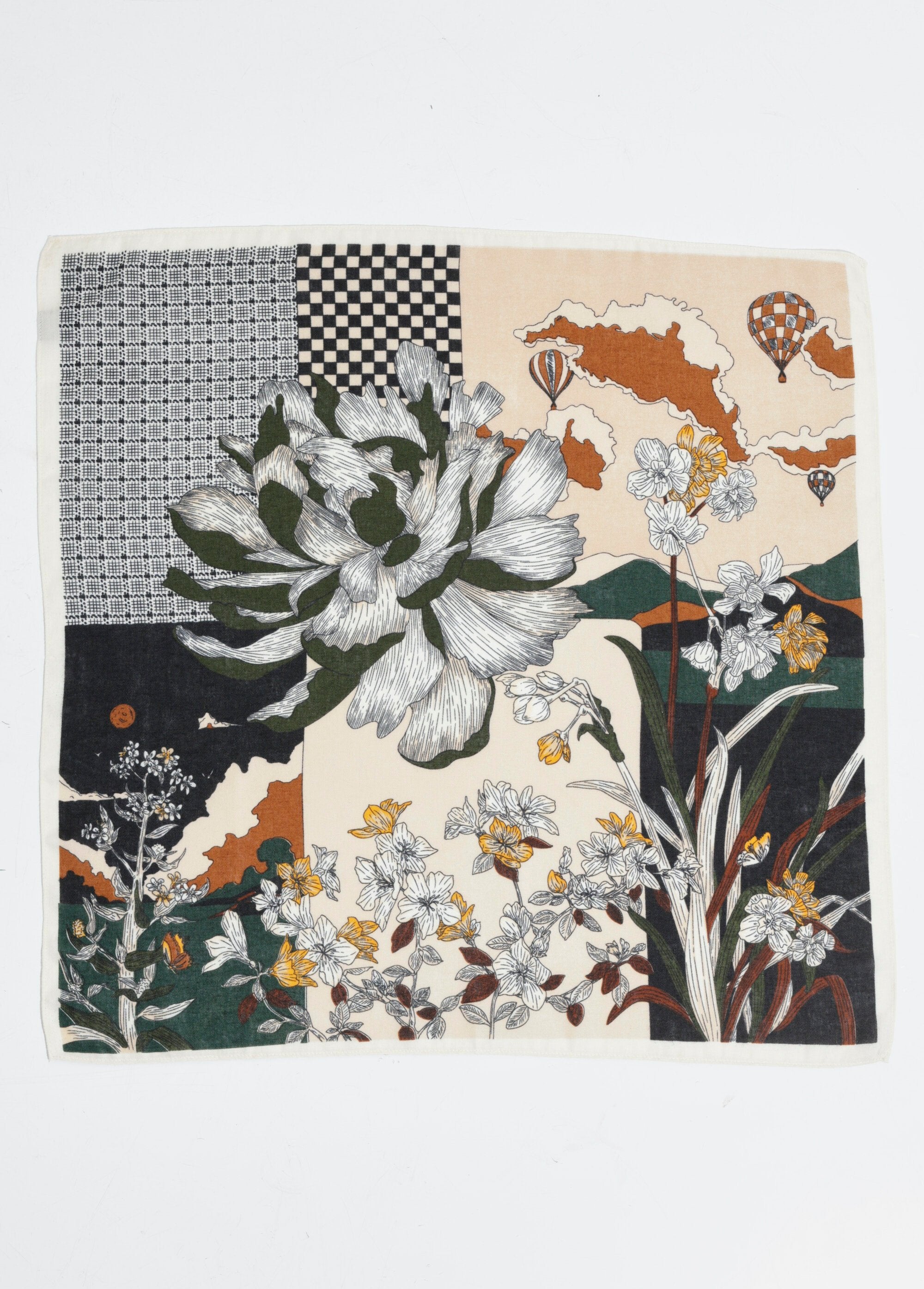 Square_scarf,_Osaka_flower_design_Beige_and_brown_DE1_slim