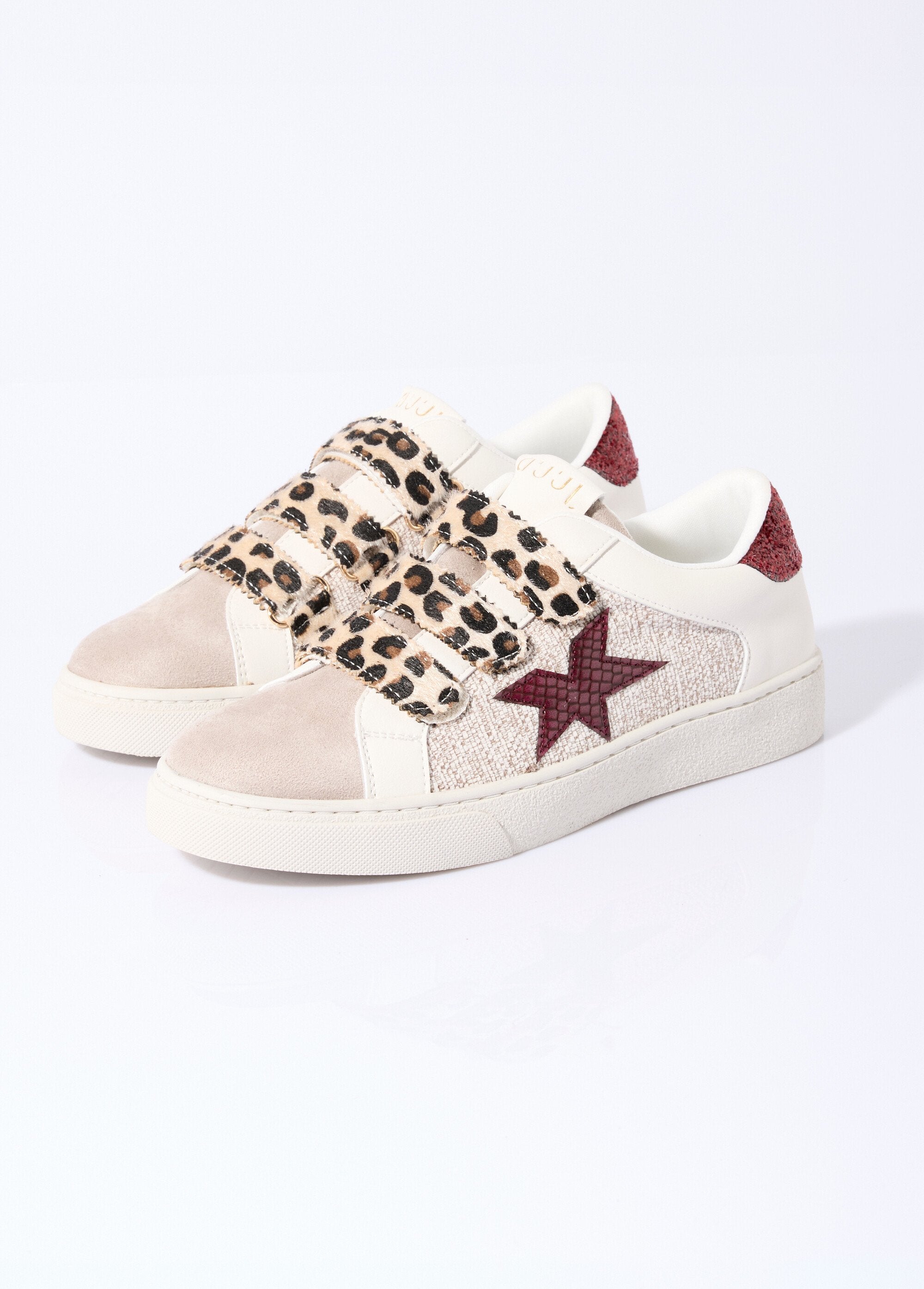 Trendy_multi-material_sneakers_with_Velcro_Beige_and_burgundy_DE1_slim