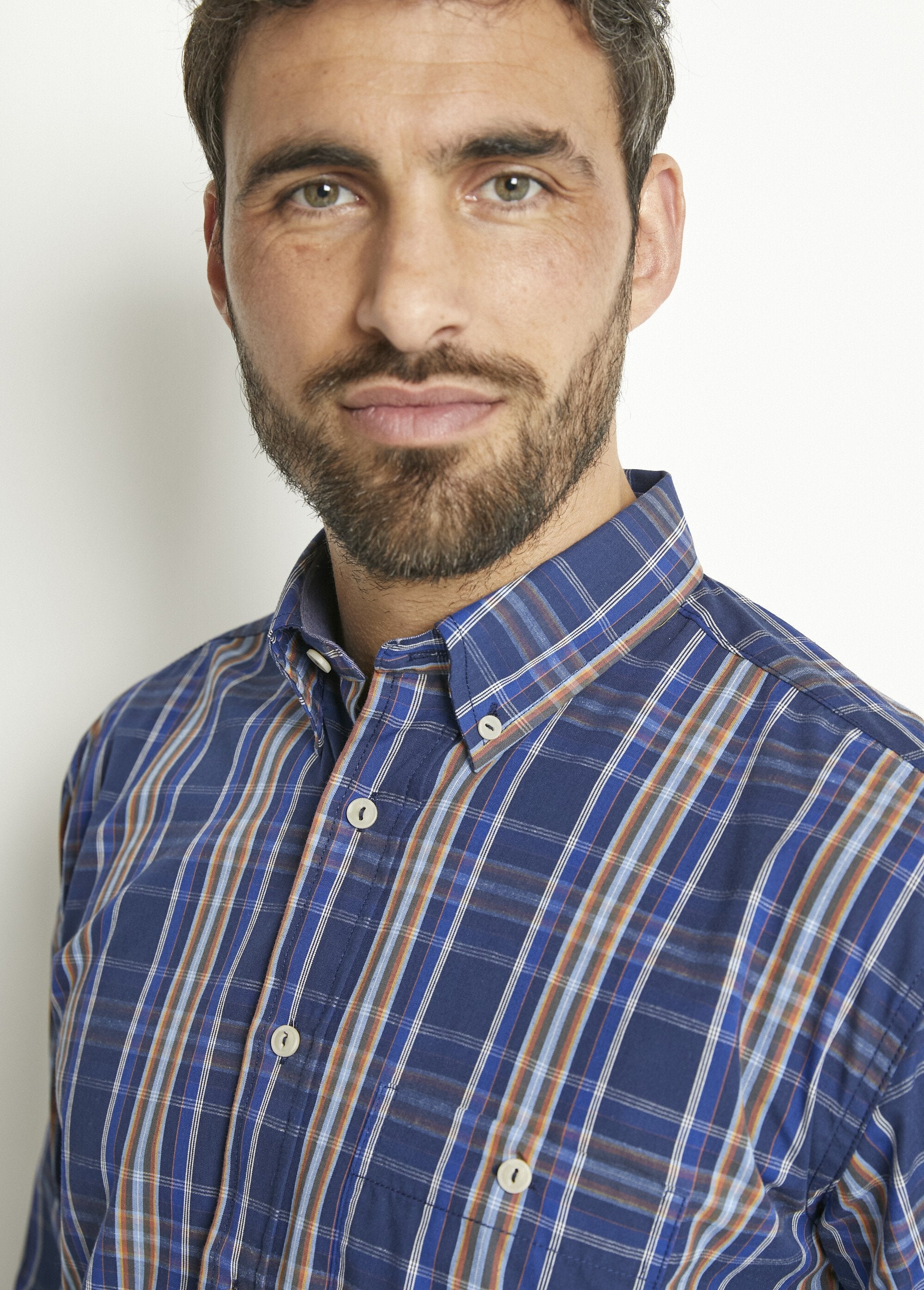 Long-sleeved_plain_or_checked_cotton_shirt_Blue_tiles_DE1_slim