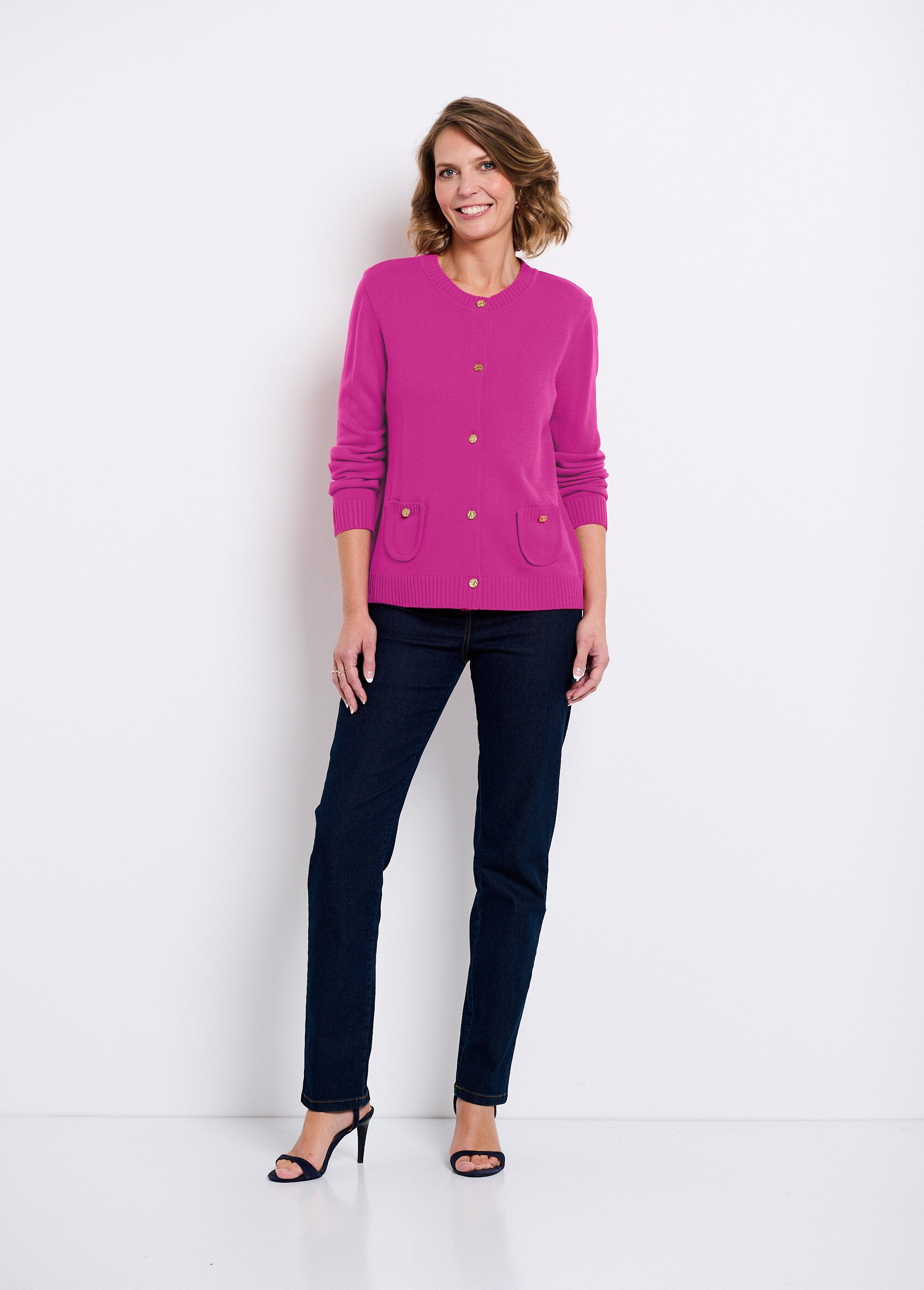 Short_buttoned_cardigan_vest_Parma_SF1_slim