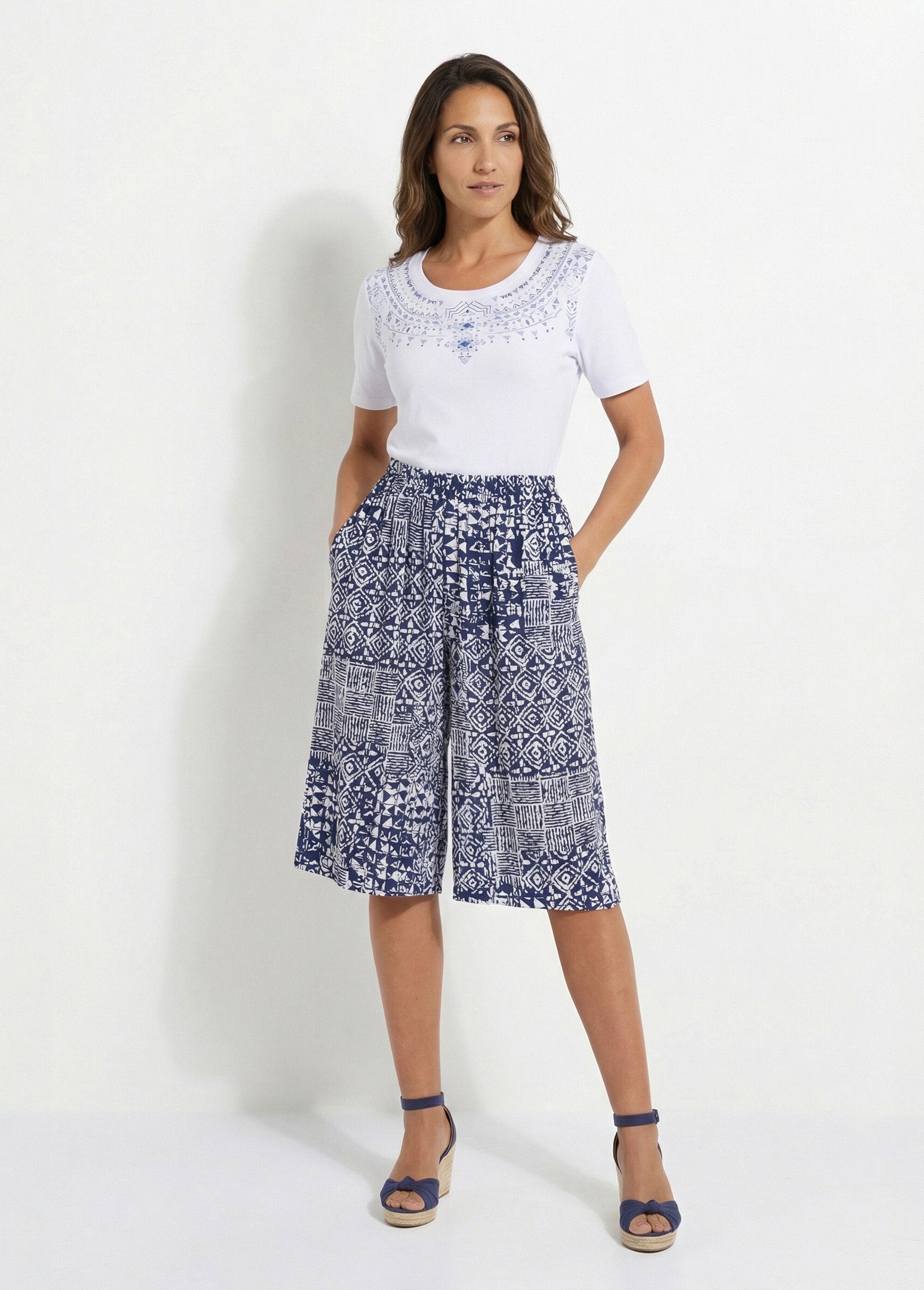 Printed_elasticated_waistband_culottes_Navy_and_white_SF1_slim