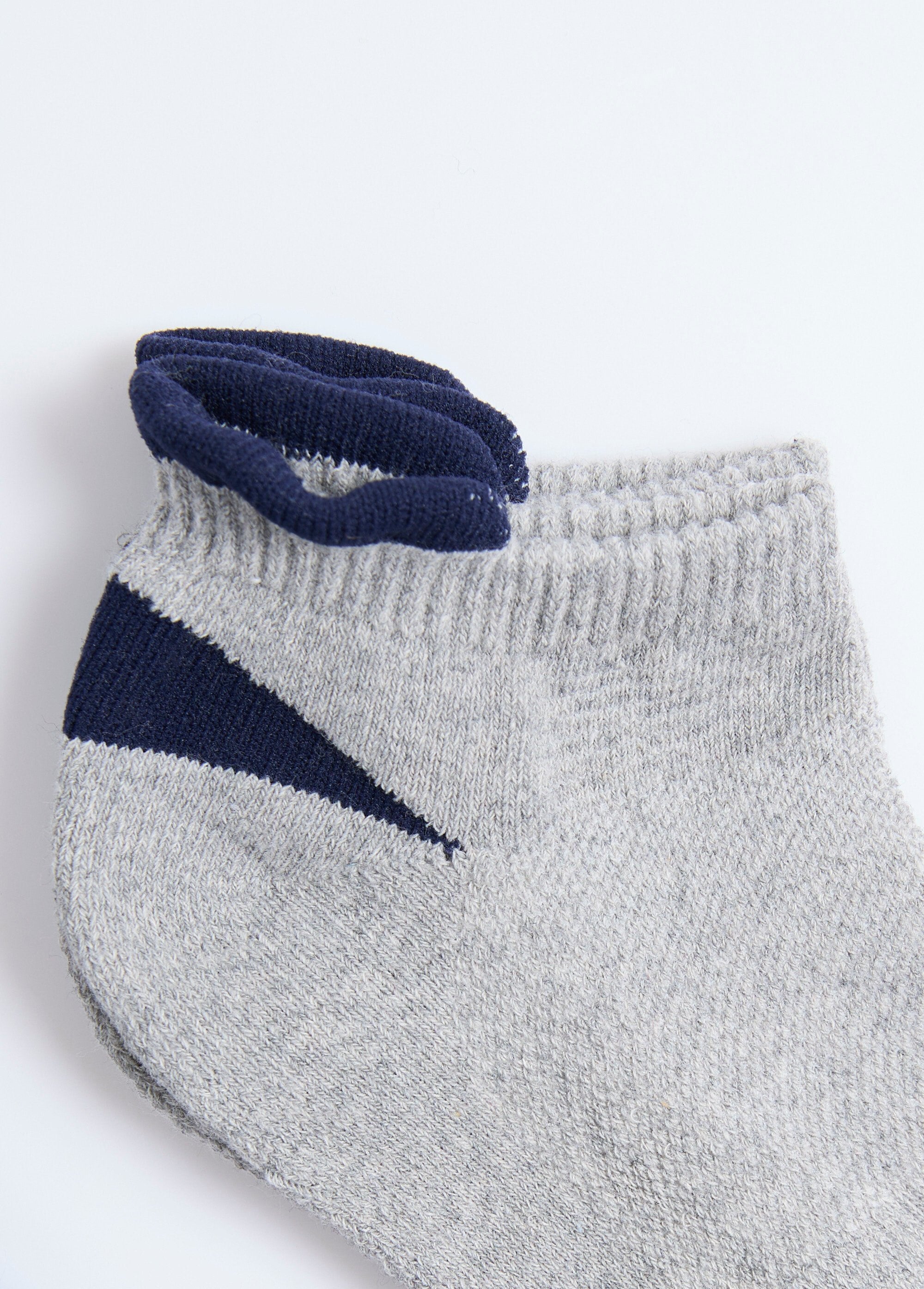 Pack_of_2_technical_socks_Gray_and_navy_DE3_slim