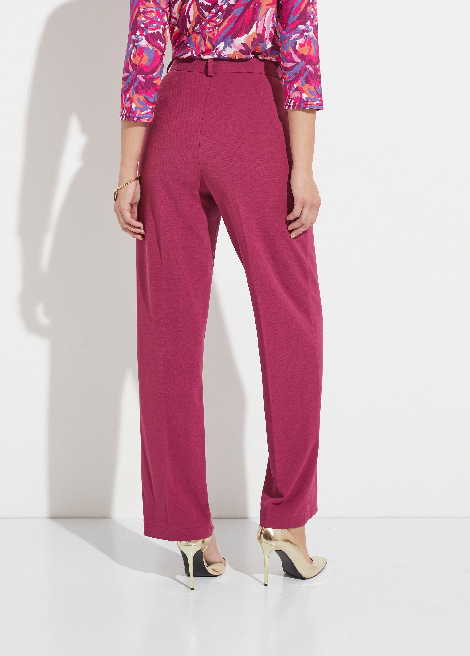 Wide_flowing_pants_in_plain_stretch_knit_Cassis_DO1_slim