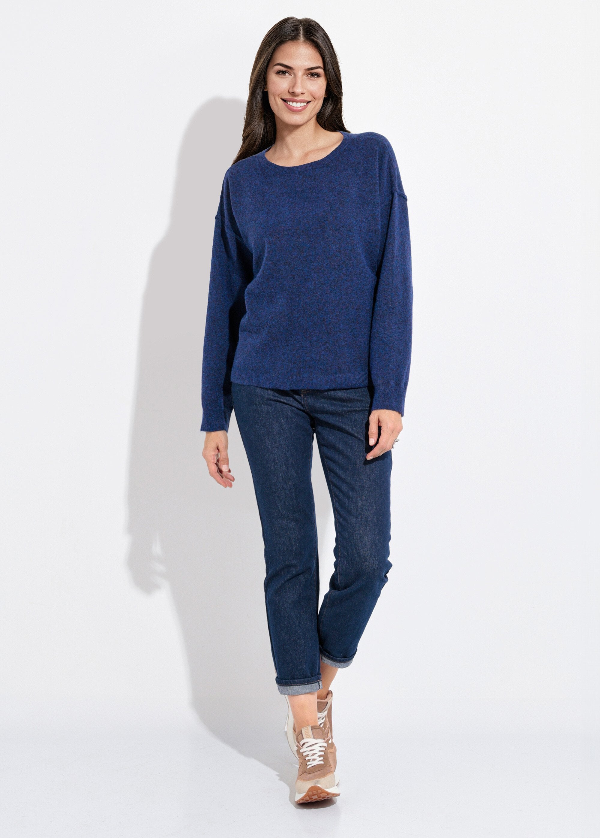 Warm_round_neck_sweater_with_wool_Blue_SF1_slim