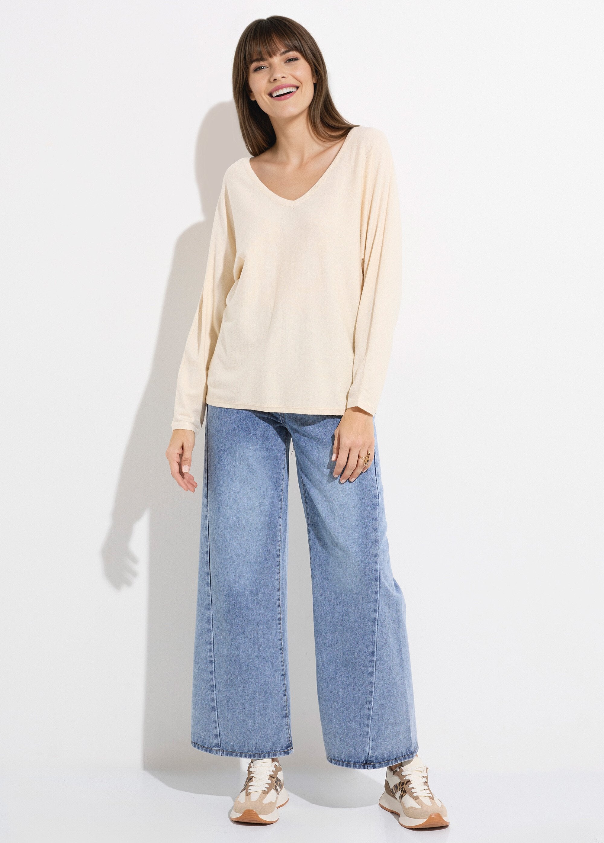 Pull_col_V_maille_fine_éco-responsable_Ecru_SF1_slim