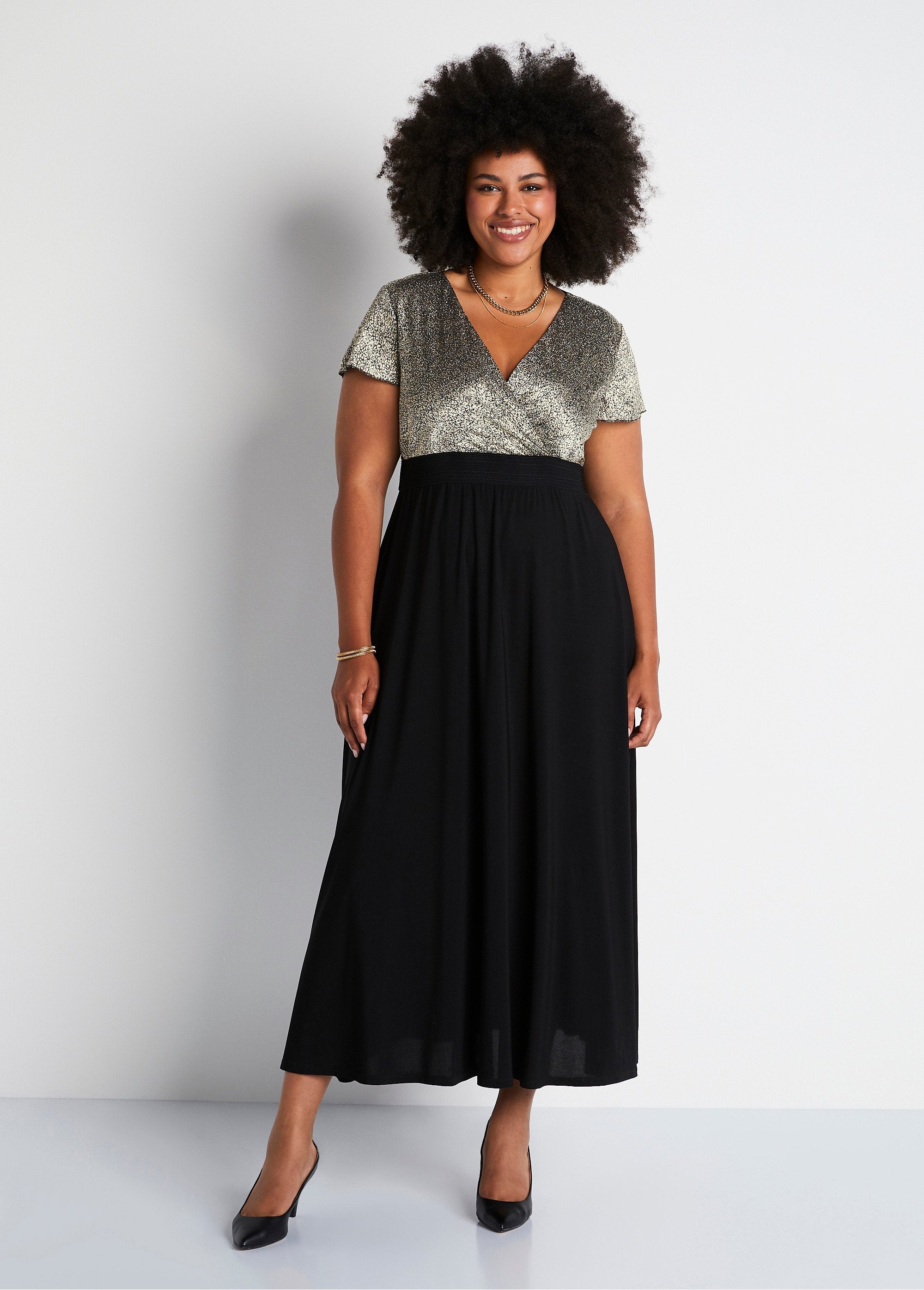 Long_two-tone_wrap_dress_Black_and_gold_FA1_curvy