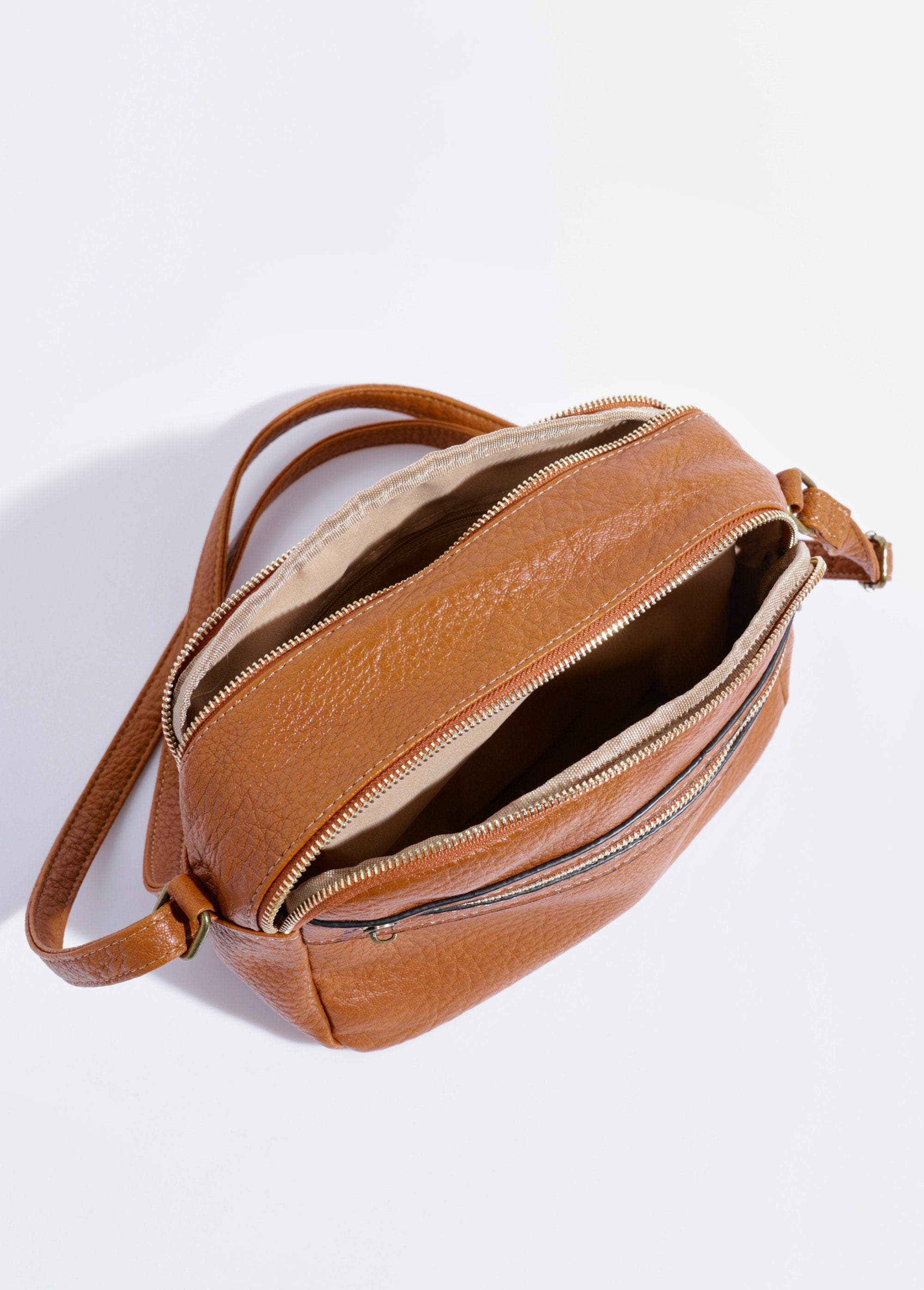 Compact_double_metal_zip_handbag_camel_OV1_slim