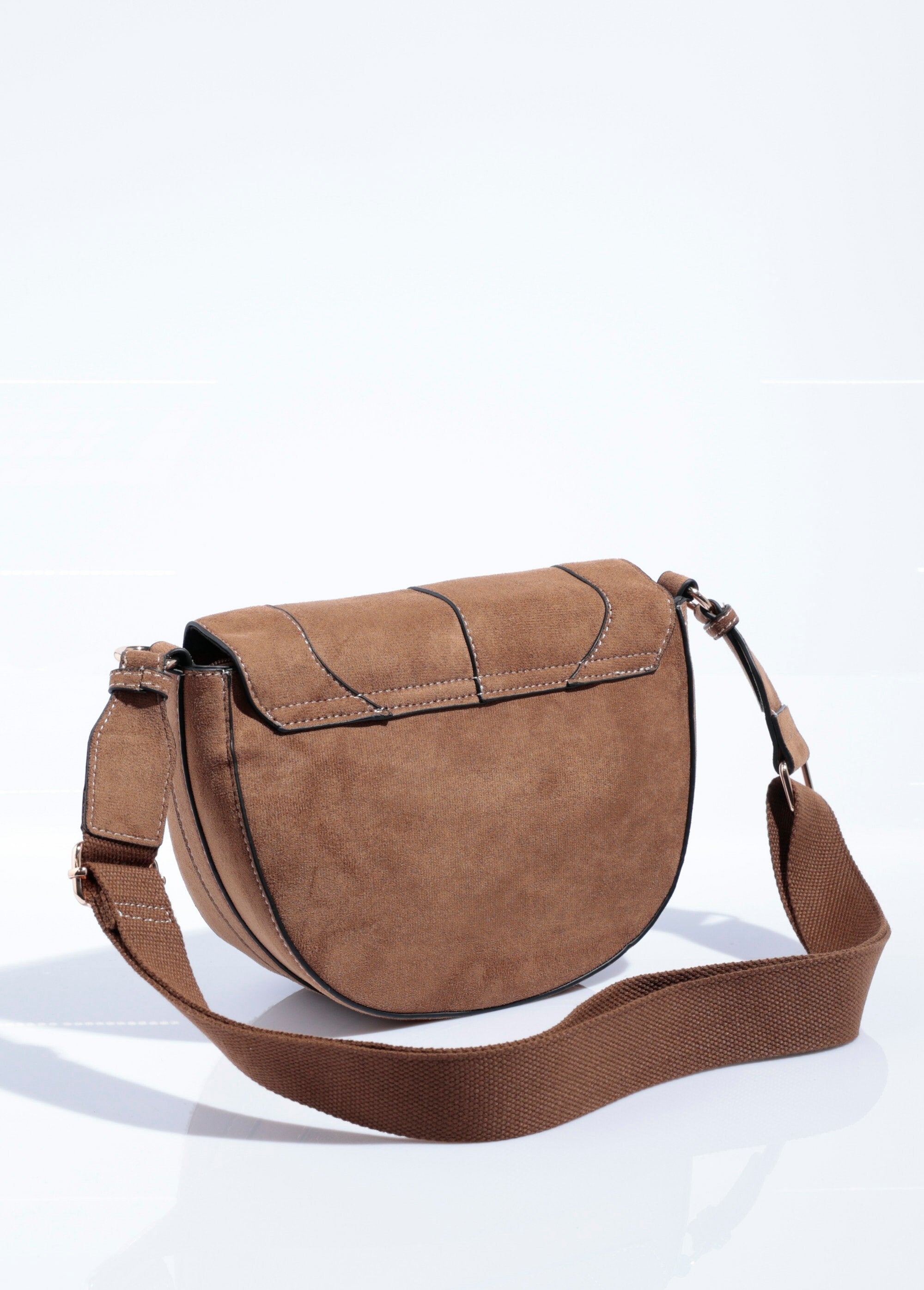 Suede_and_fur_half-moon_handbag_Sand_DO1_slim
