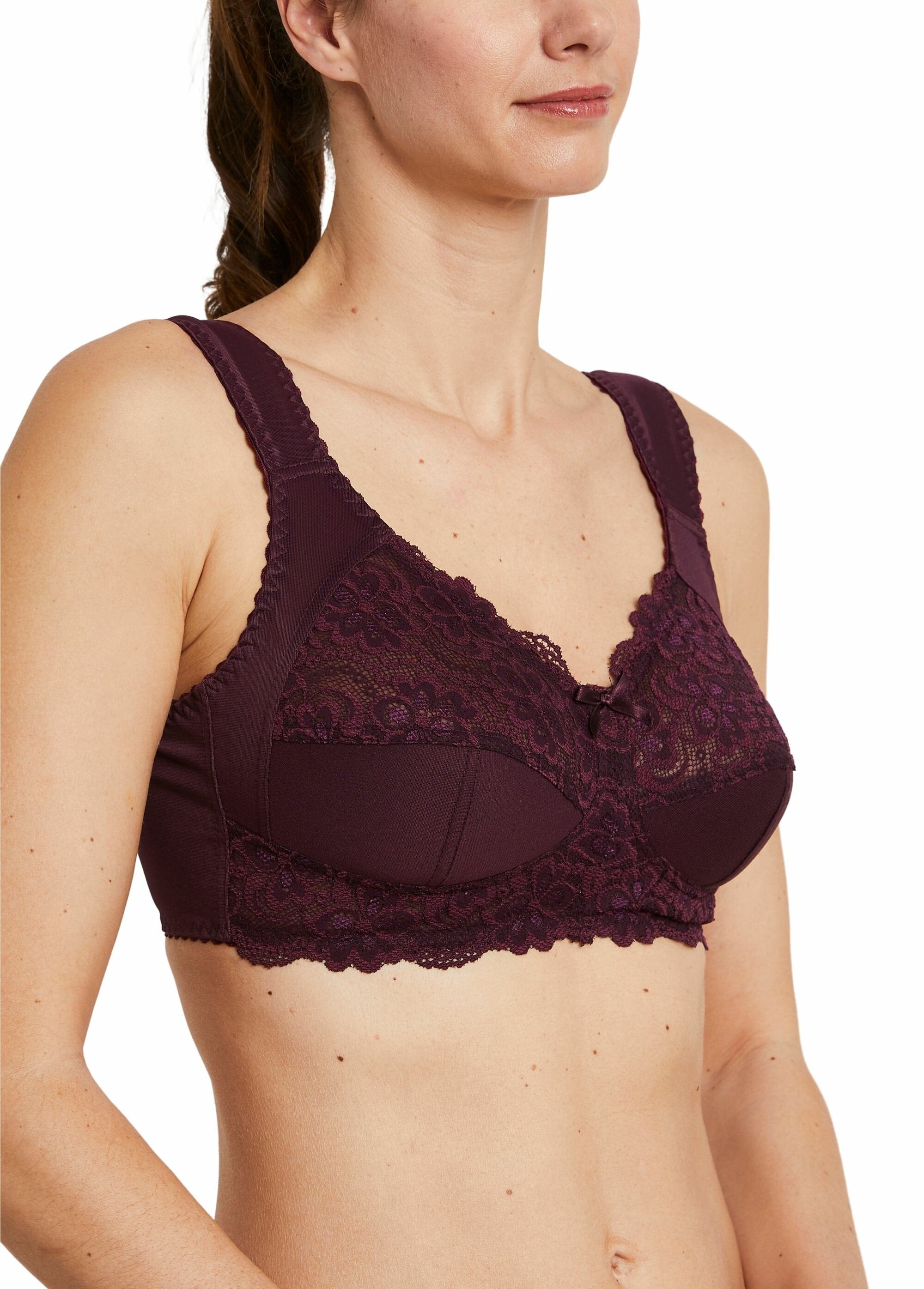 Non-wired_lace_bra_Plum_FA2_slim