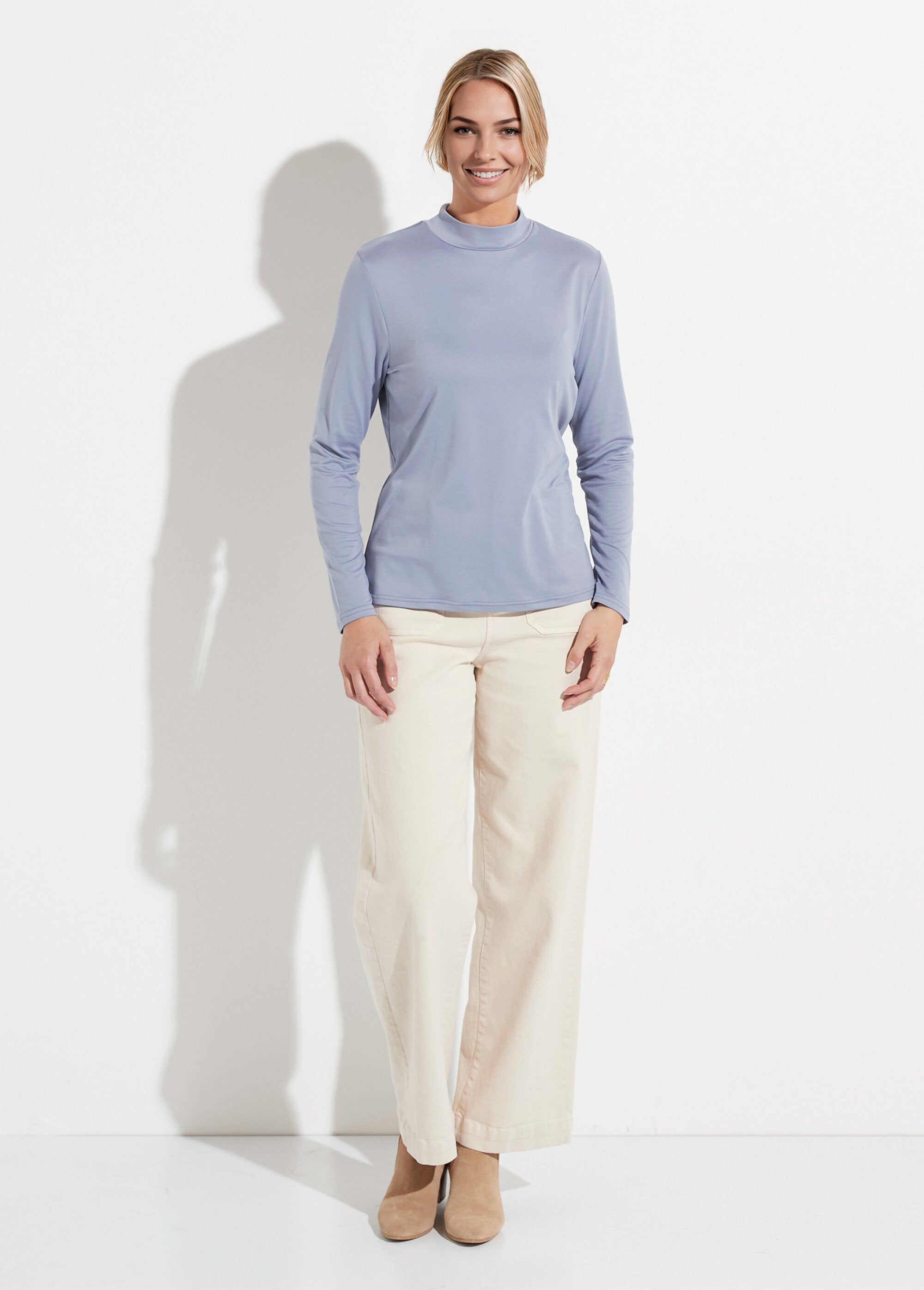 Soft,_long-sleeved,_high-neck_T-shirt_Indigo_SF1_slim