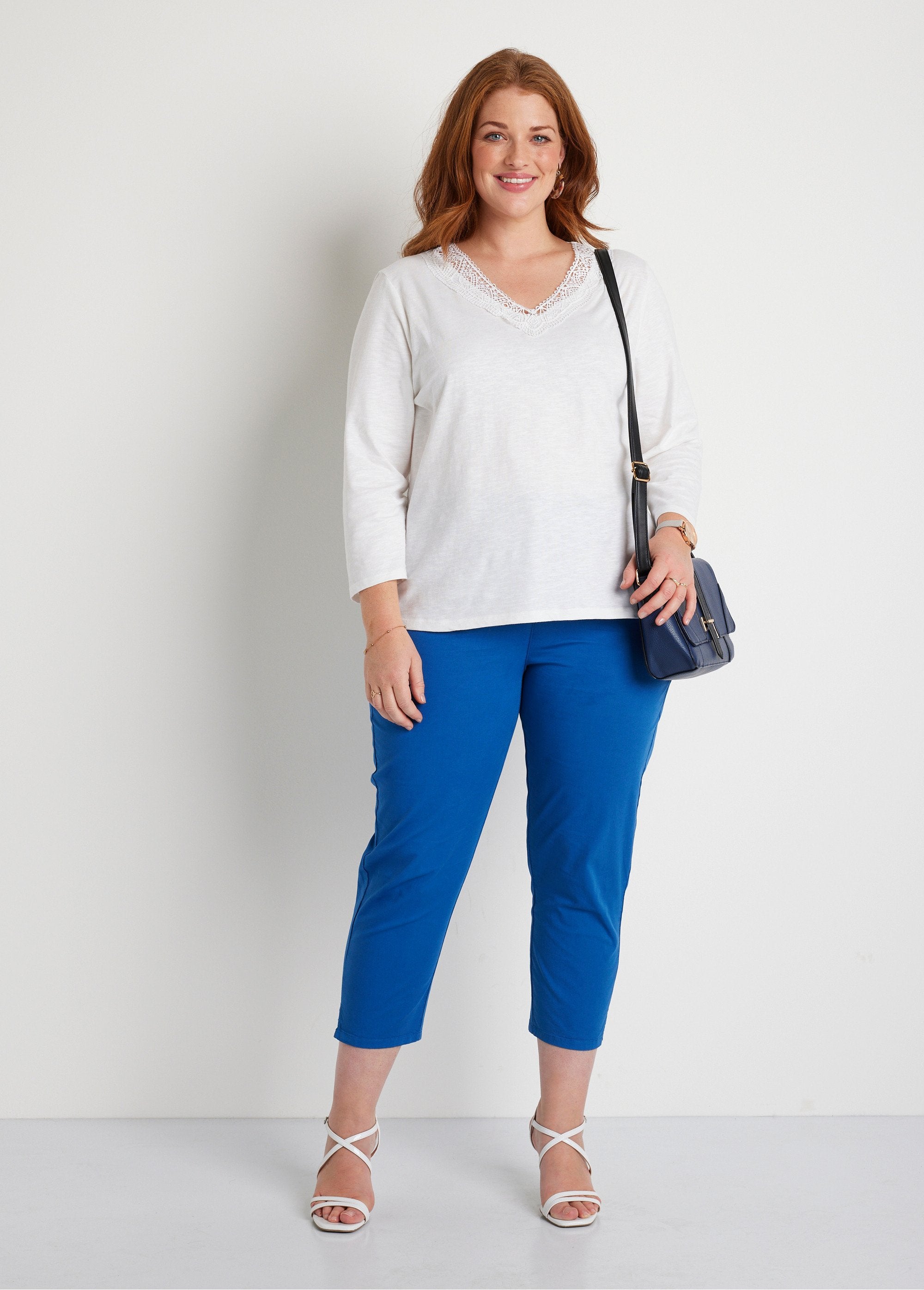 3/4_sleeve_cotton_and_macramé_T-shirt_White_SF1_curvy