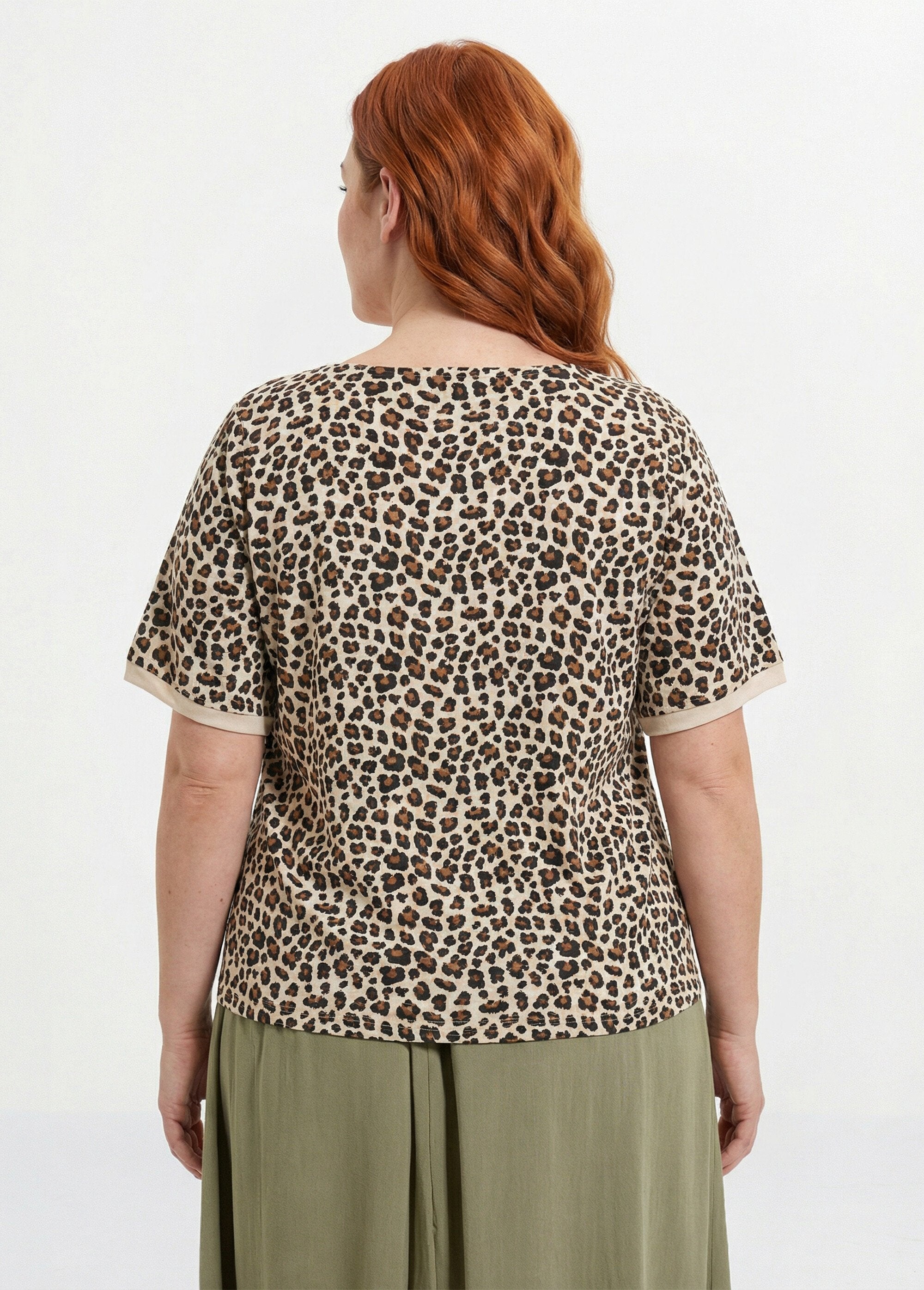 Leopard_print_short-sleeved_T-shirt_Leopard_DO1_curvy