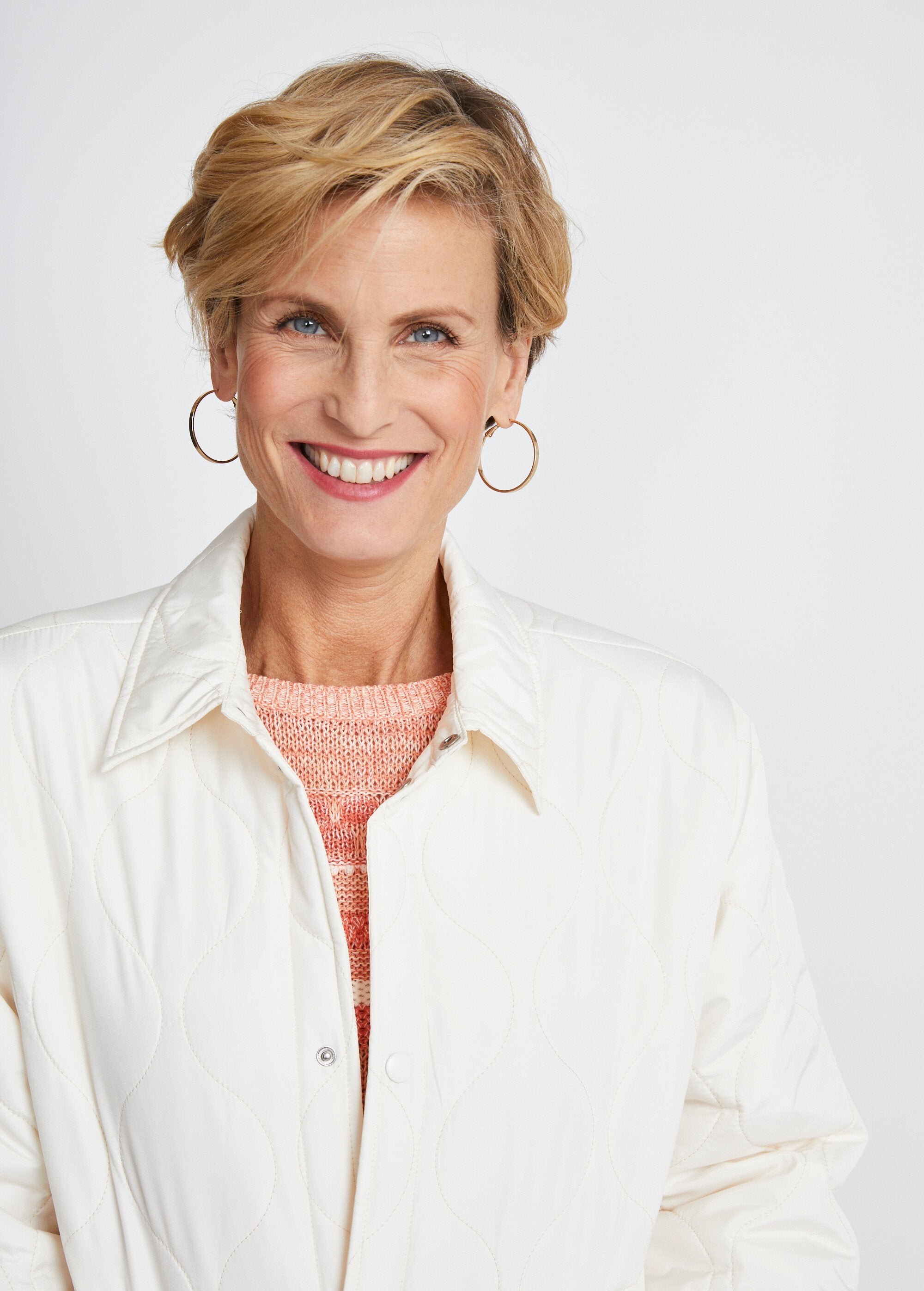 Veste_courte_matelassée_pressionnée_Ecru_DE1_slim