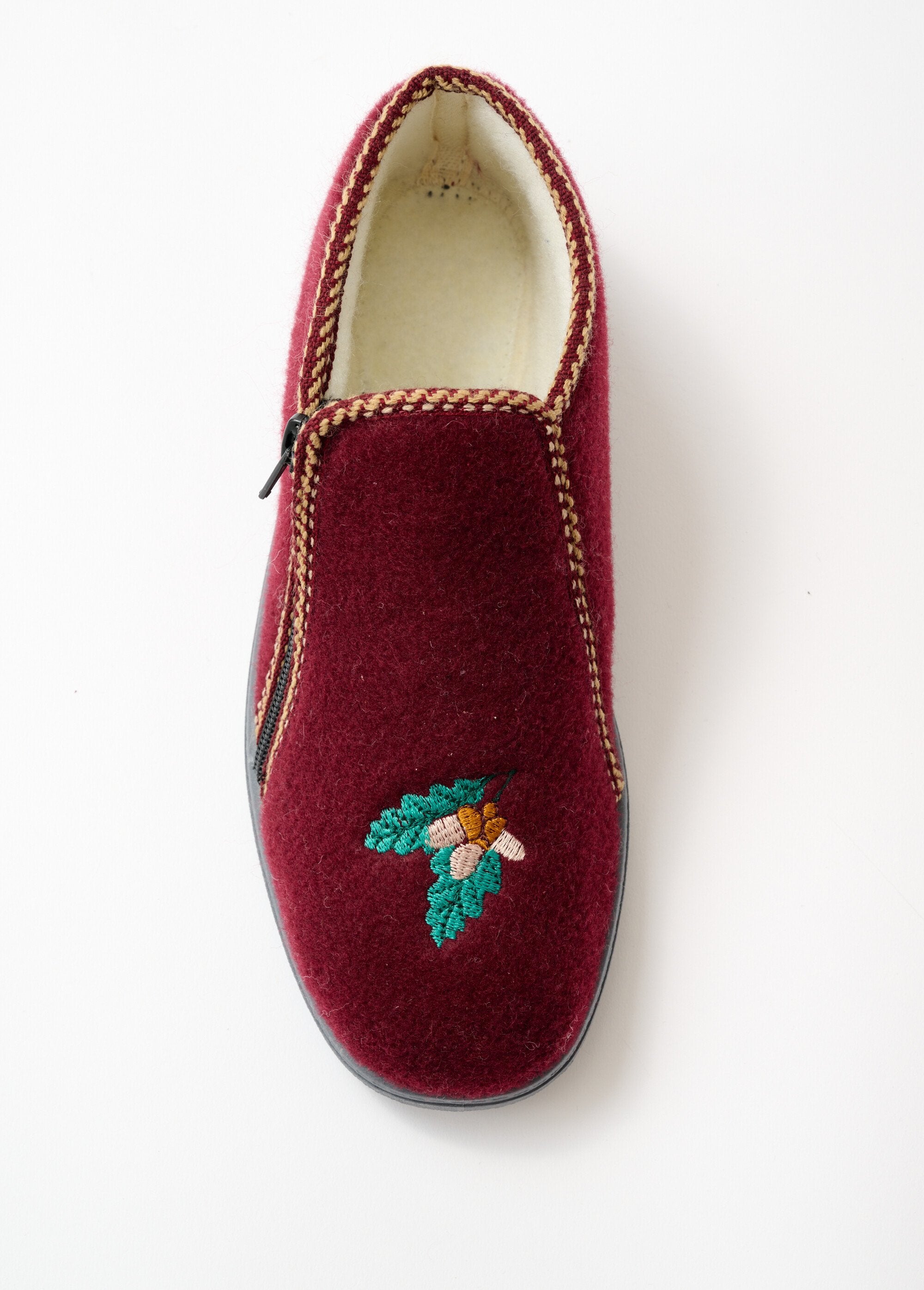 Wide_embroidered_high_slippers_Bordeaux_OV1_slim