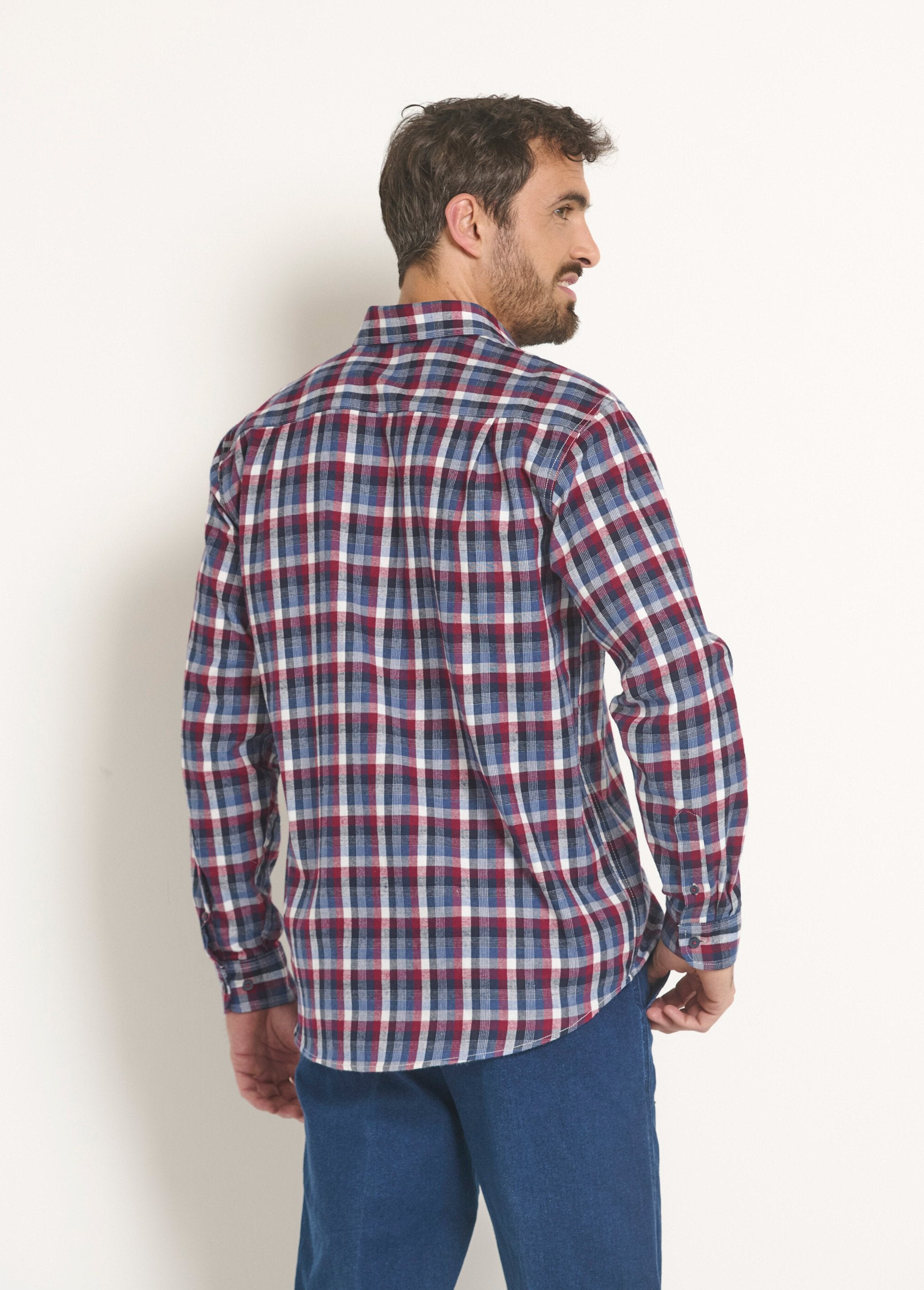 Warm_flannel_shirt_with_checks_Blue_and_red_tiles_DO1_slim