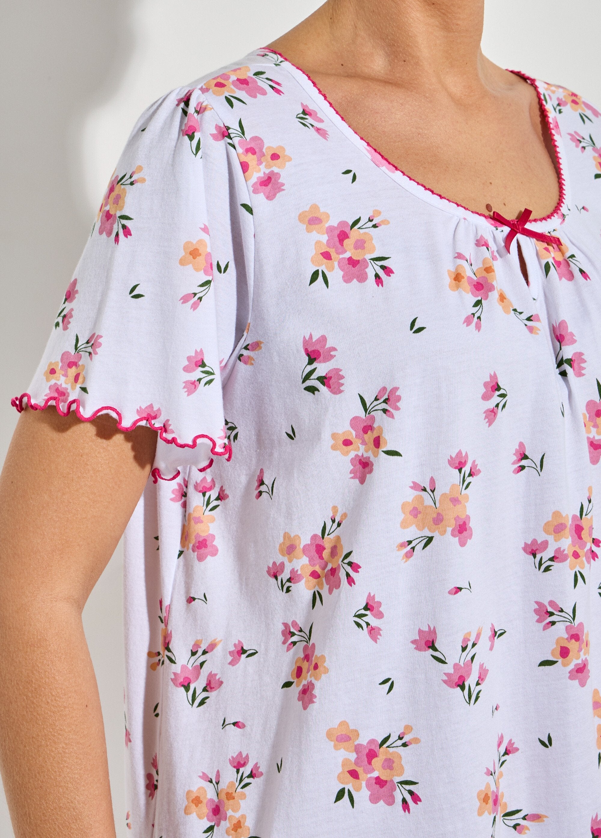 Short-sleeved_cotton_nightgown_Pink_and_peach_DE1_slim