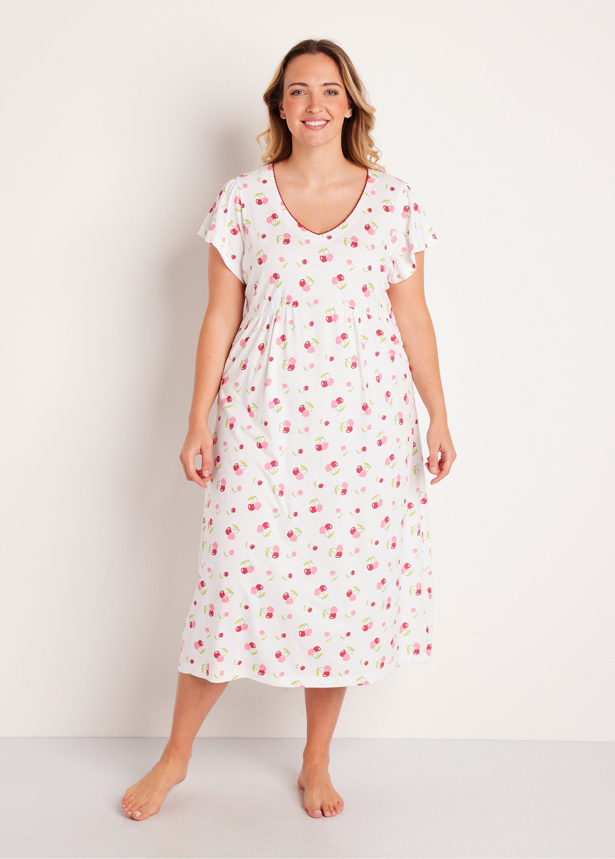 Long_short-sleeved_nightgown_Print_white_FA1_curvy