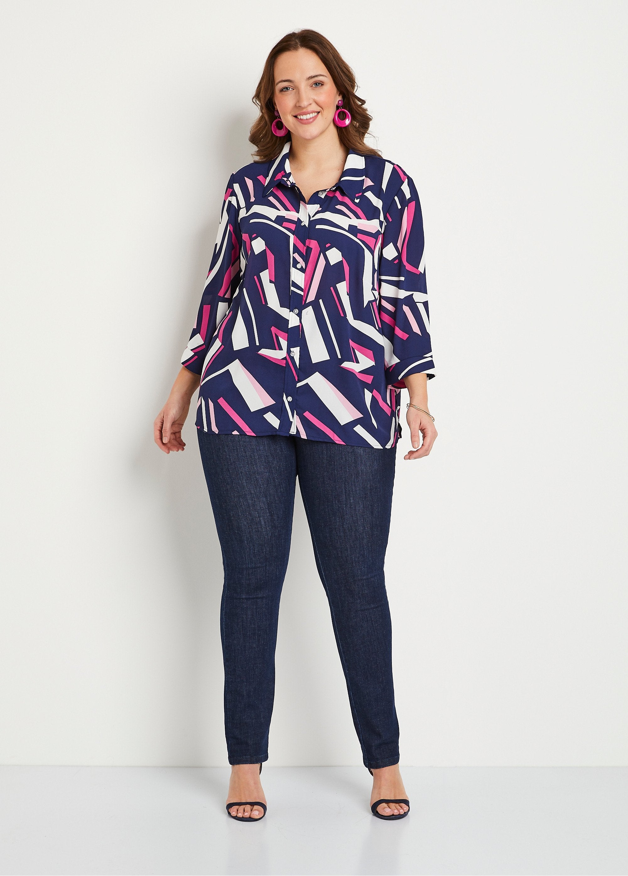 Straight_graphic_blouse_with_3/4_sleeves_Navy_and_fuchsia_SF1_curvy