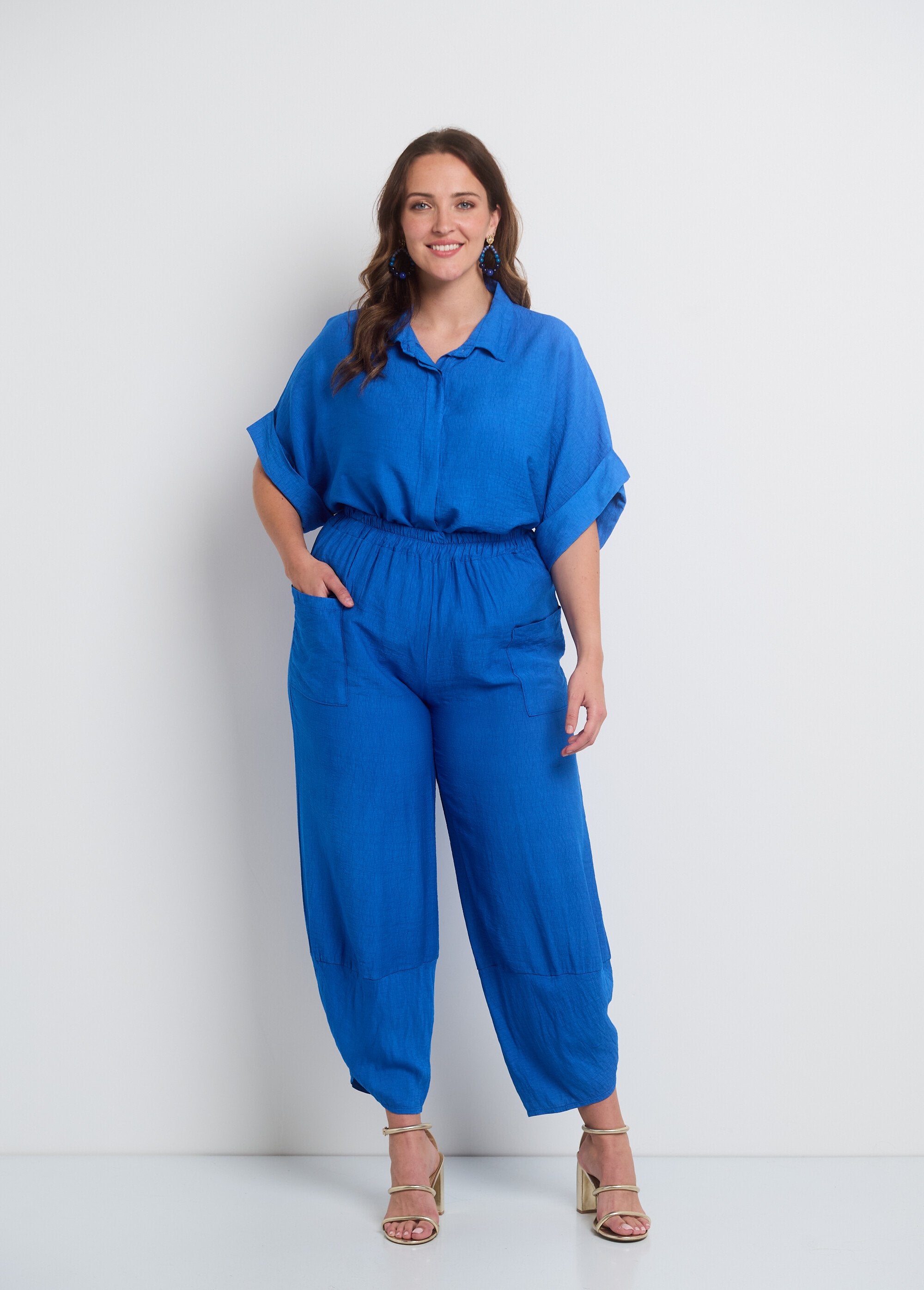 Ensemble_chemisier_et_pantalon_Bleu_roi_FA2_curvy