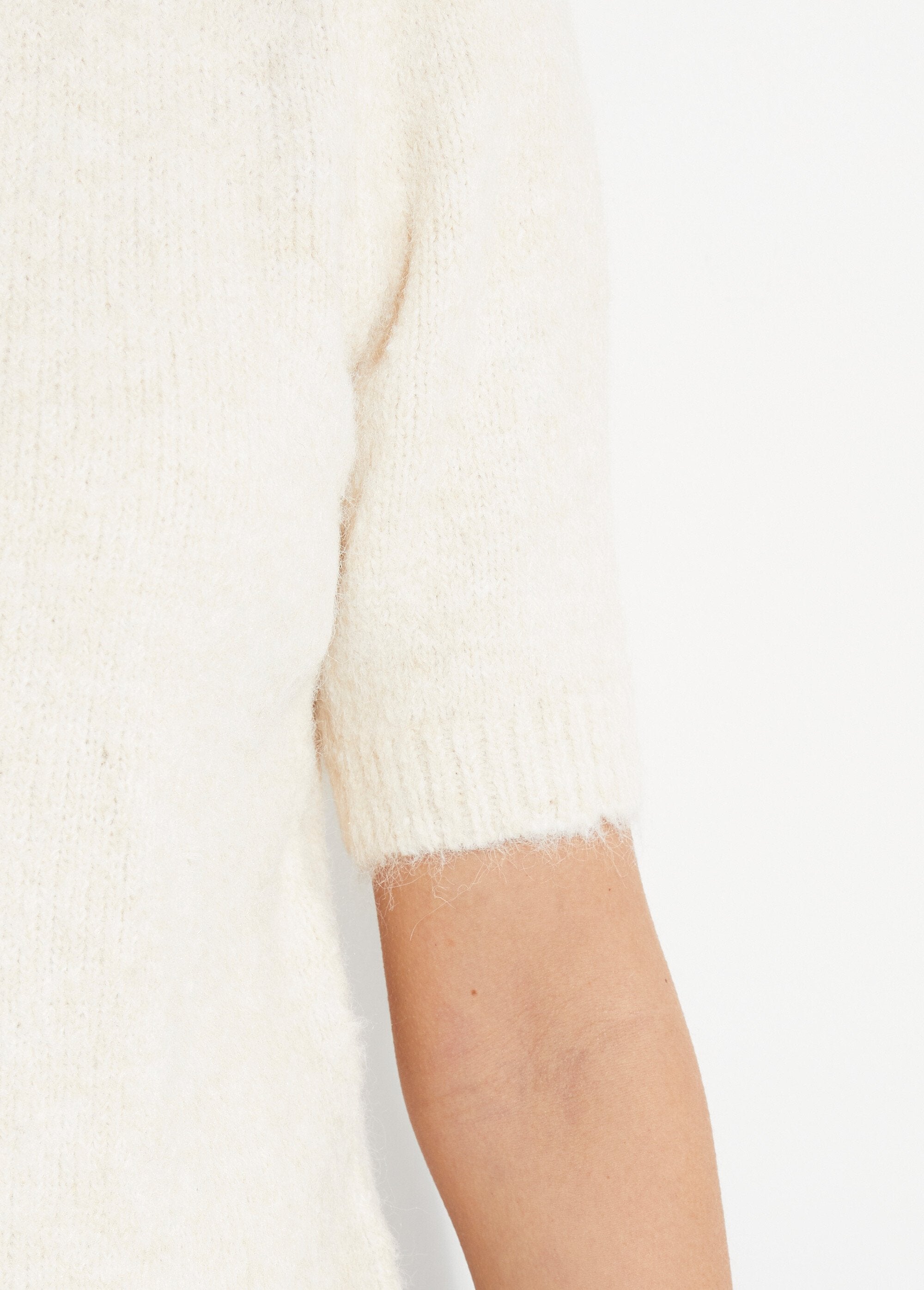 Short-sleeved_cardigan_with_wool_Ecru_DE2_slim