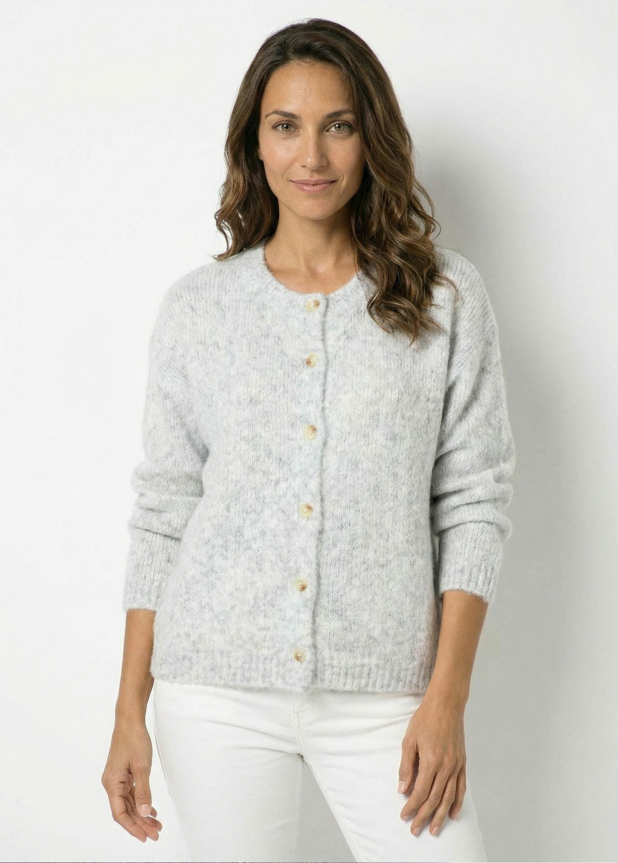 Round_neck_knitted_cardigan_with_wool_Light_gray_FA1_slim