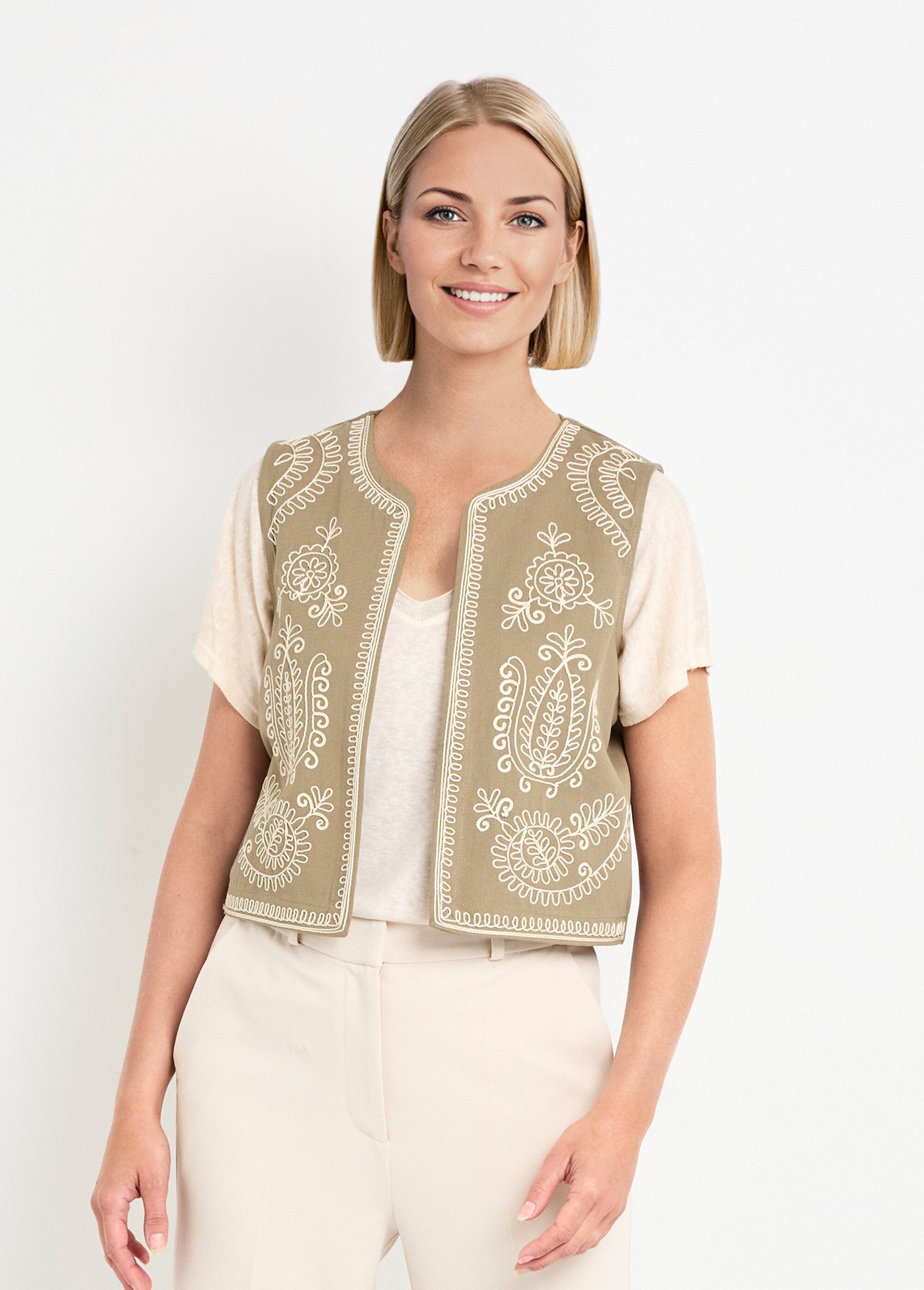 Scandinavian_style_embroidered_sleeveless_vest_Khaki_FA1_slim