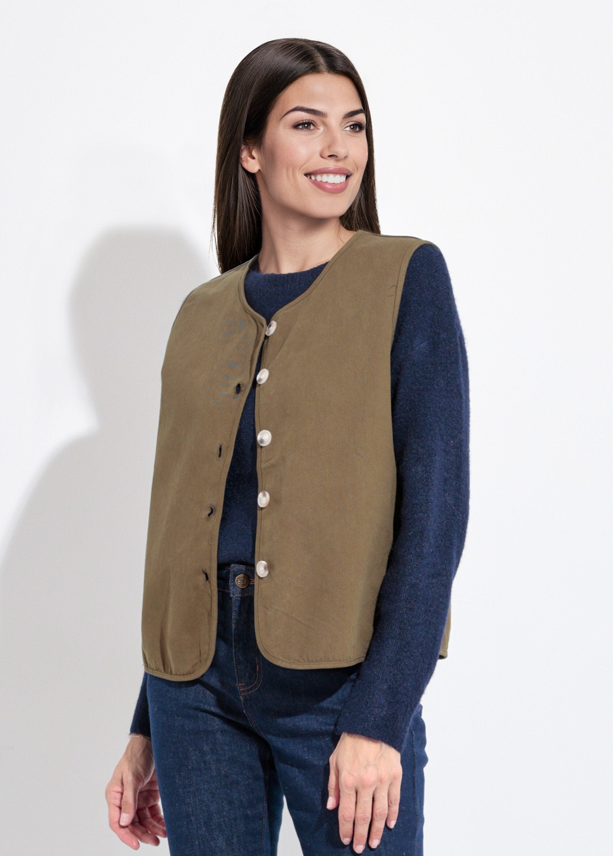 Sleeveless_round-neck_twill_vest_Khaki_FA1_slim