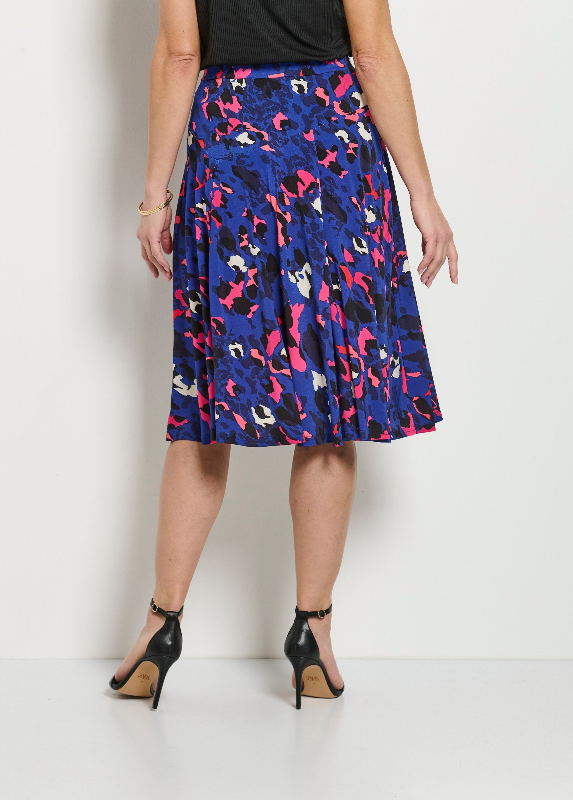 Leopard_print_mid-length_flared_skirt_Blue_and_fuchsia_DO1_slim