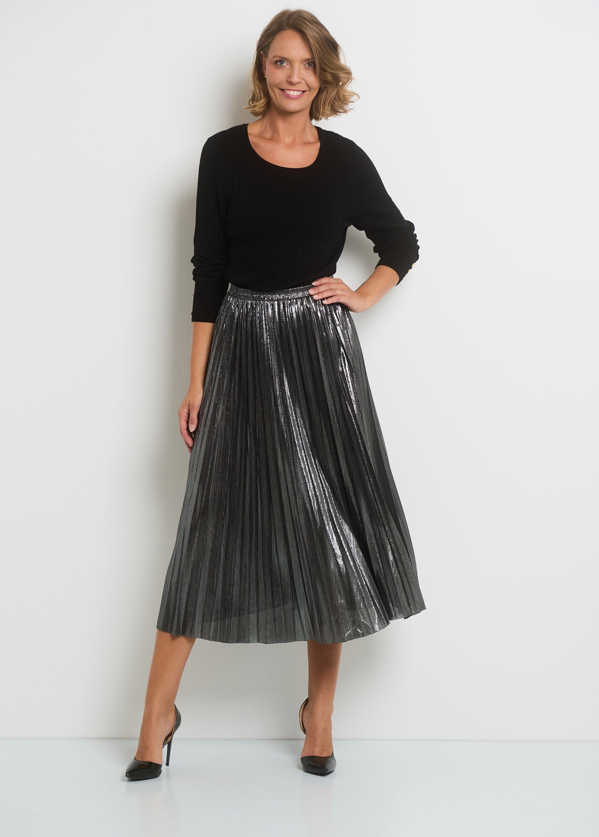 Long_pleated_metallic_skirt_Anthracite_SF1_slim