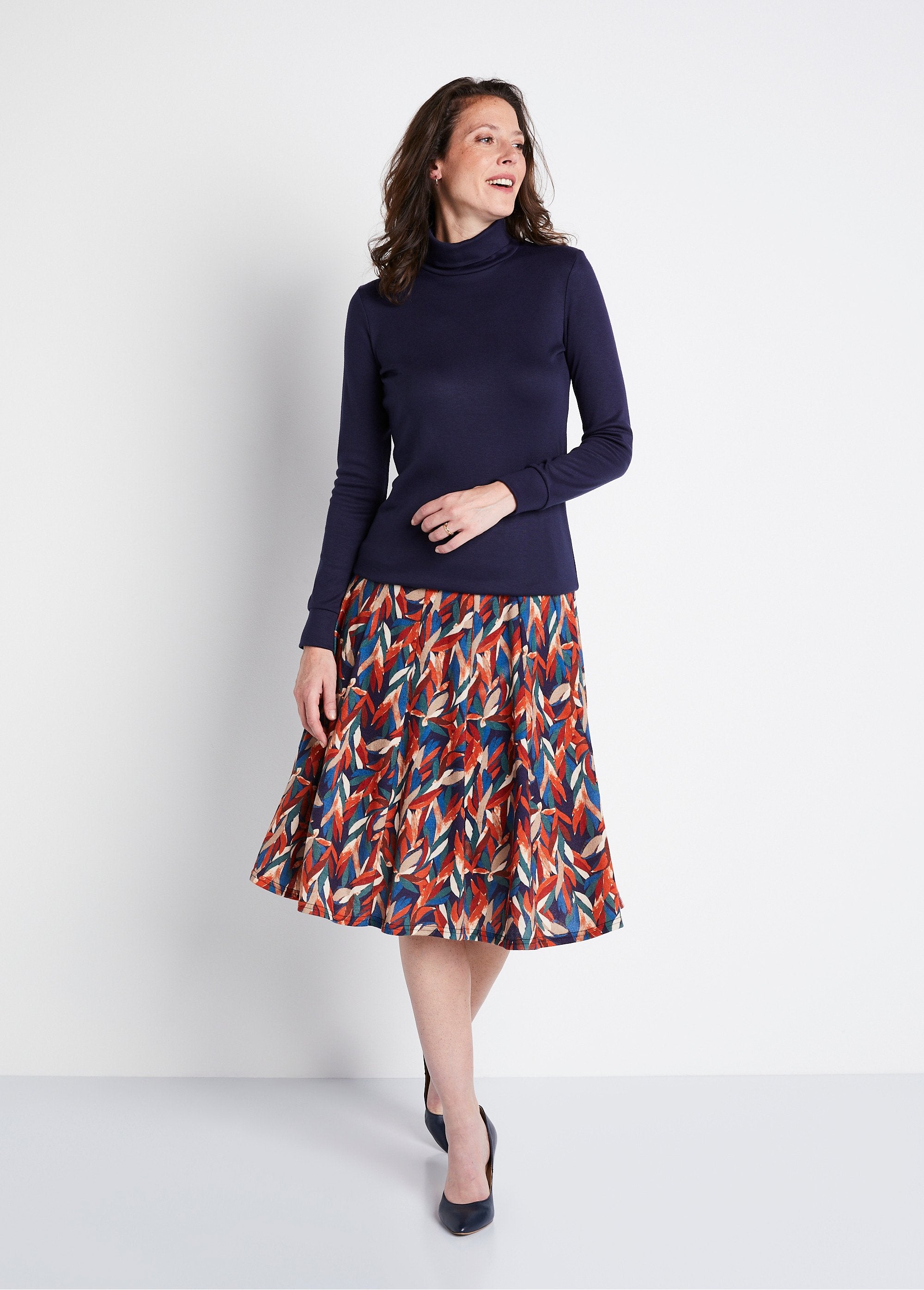 Printed_knit_flared_mid-length_skirt_Blue_print_SF1_slim