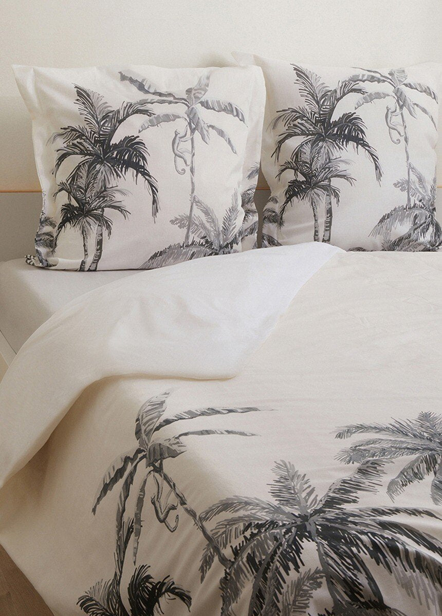 The_tropical_print_duvet_cover_White_background_FA1_slim