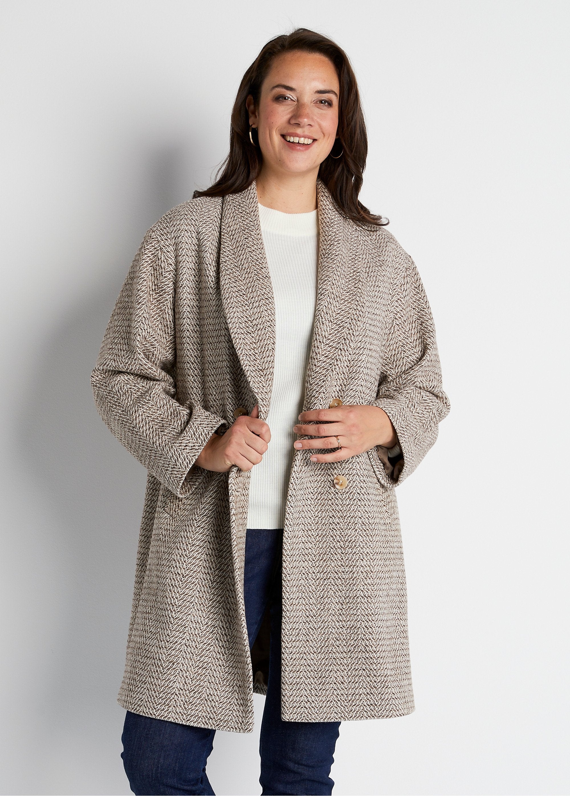 Mid-length_herringbone_coat_Beige_FA1_curvy