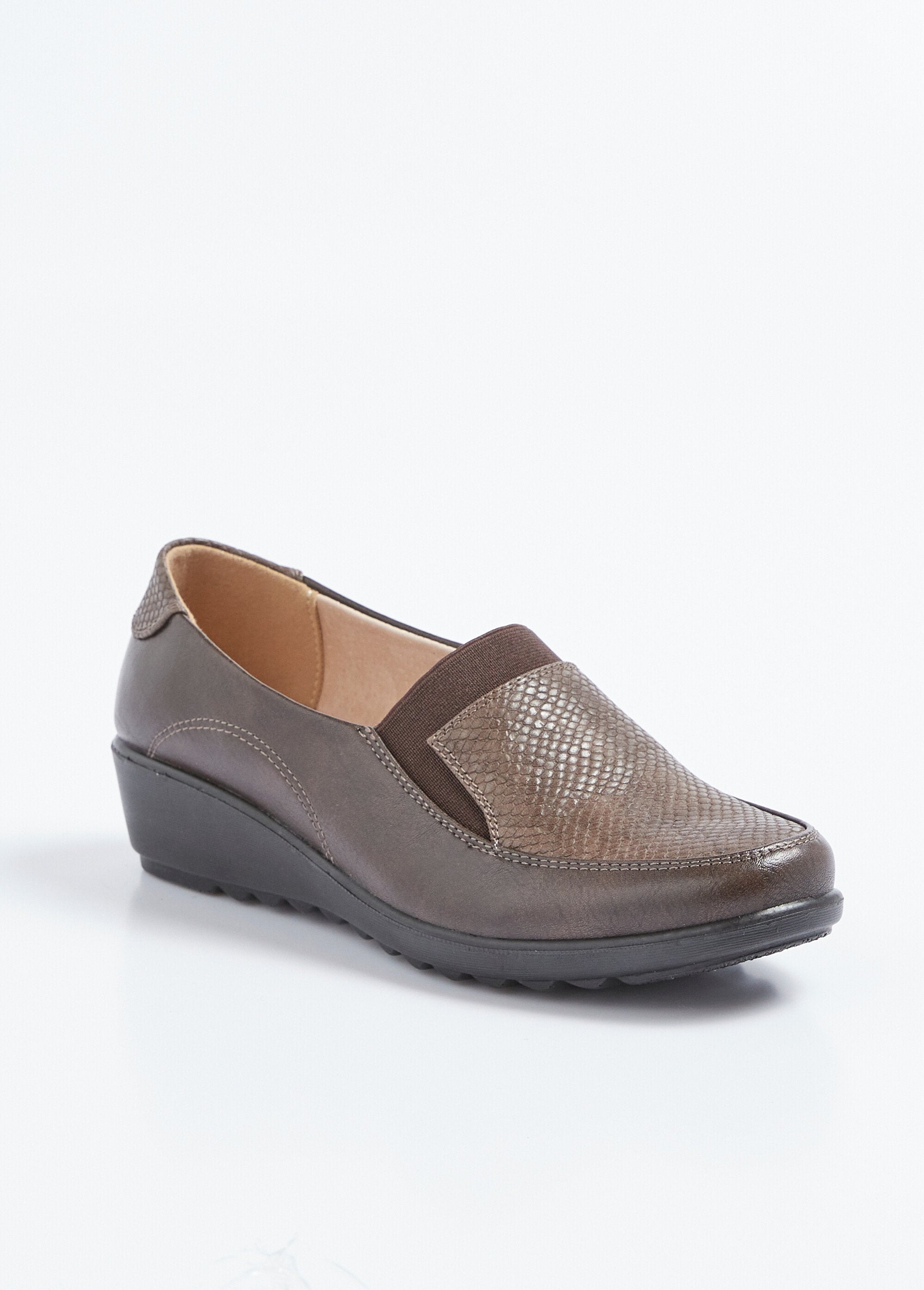 Wide_width_elasticated_leather_wedge_loafers_Brown_FA1_slim