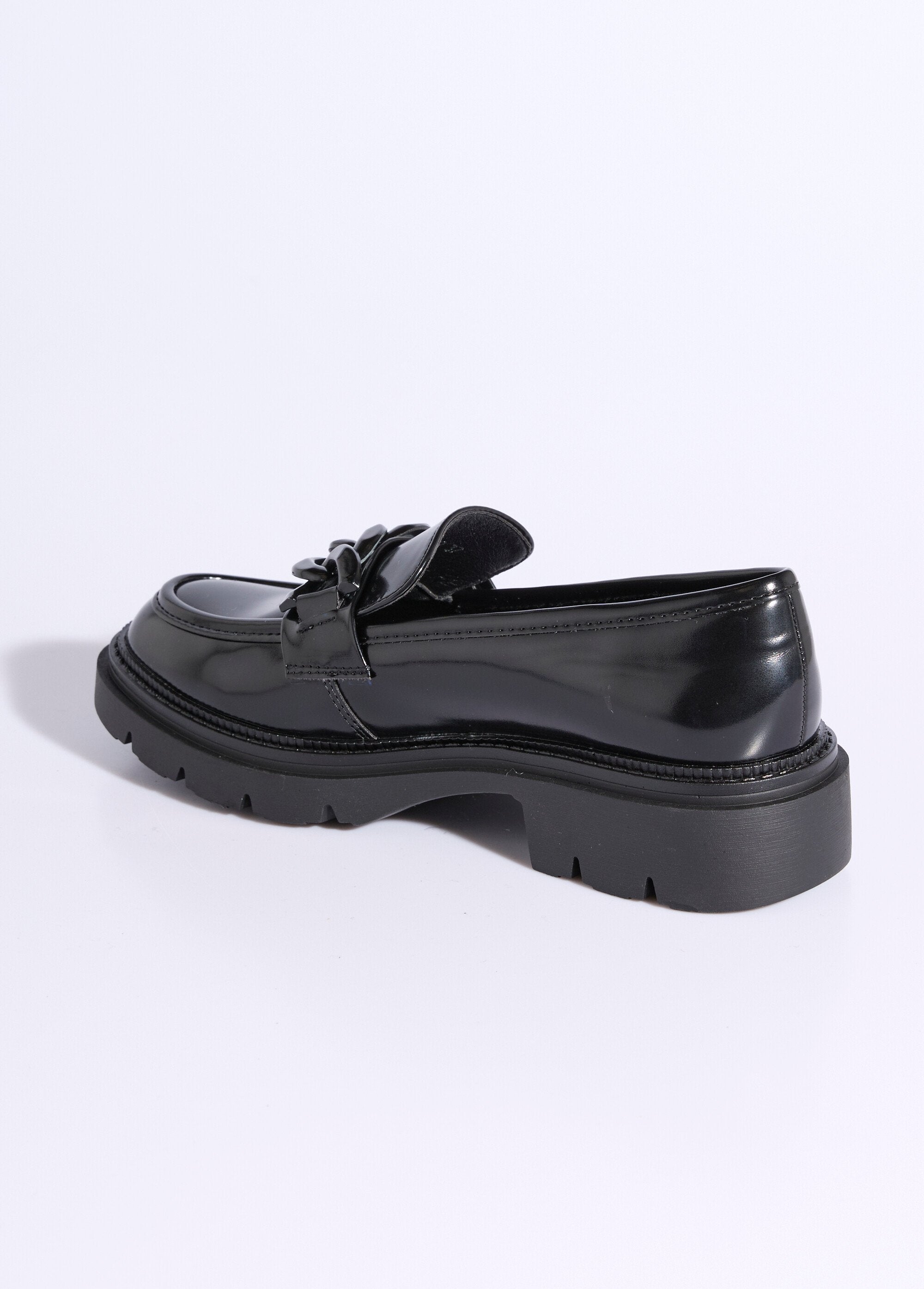 Chunky_style_loafers_with_metal_links_Black_DO1_slim