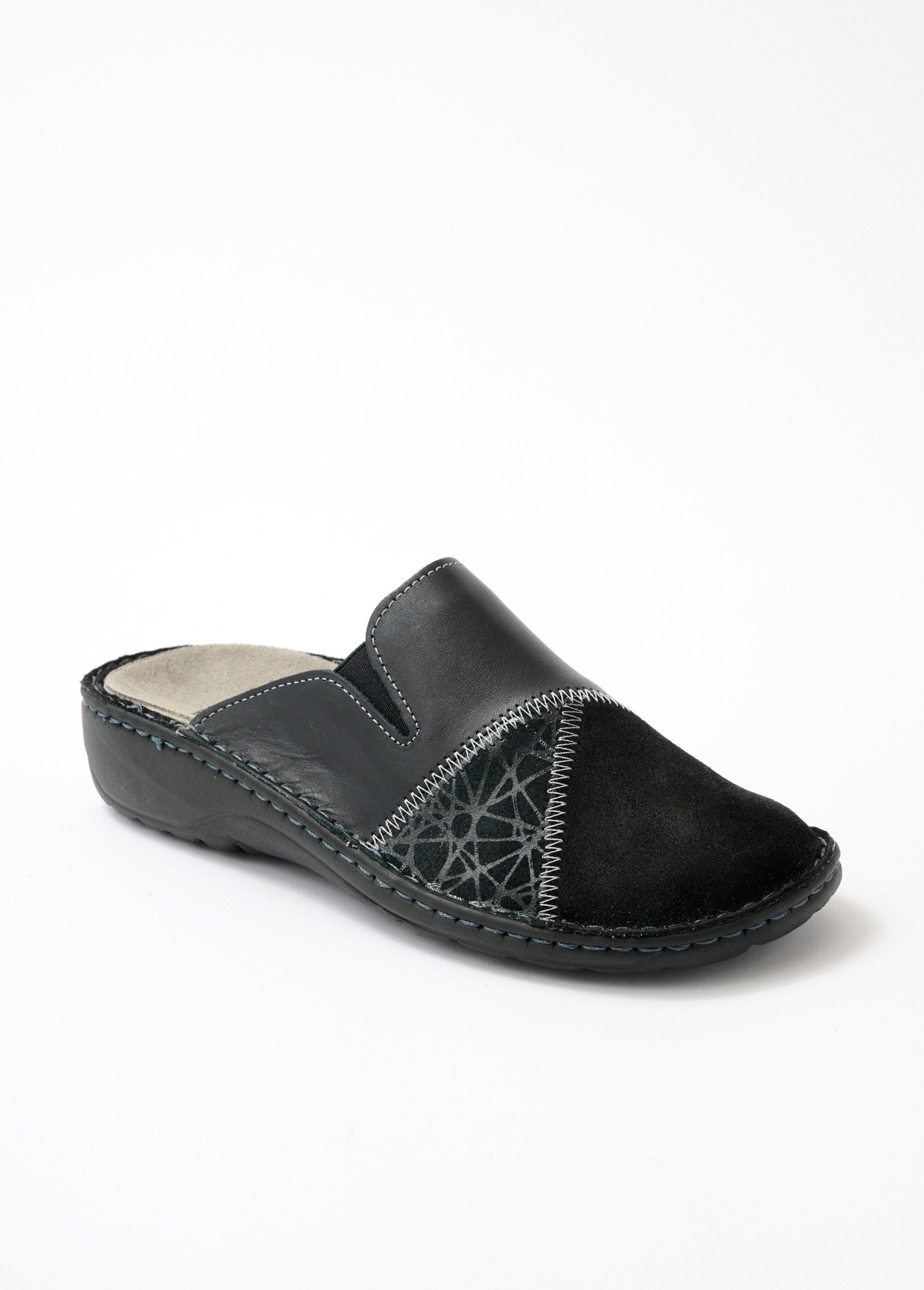 Wide_mule_with_elastic_comfort_Black_FA1_slim