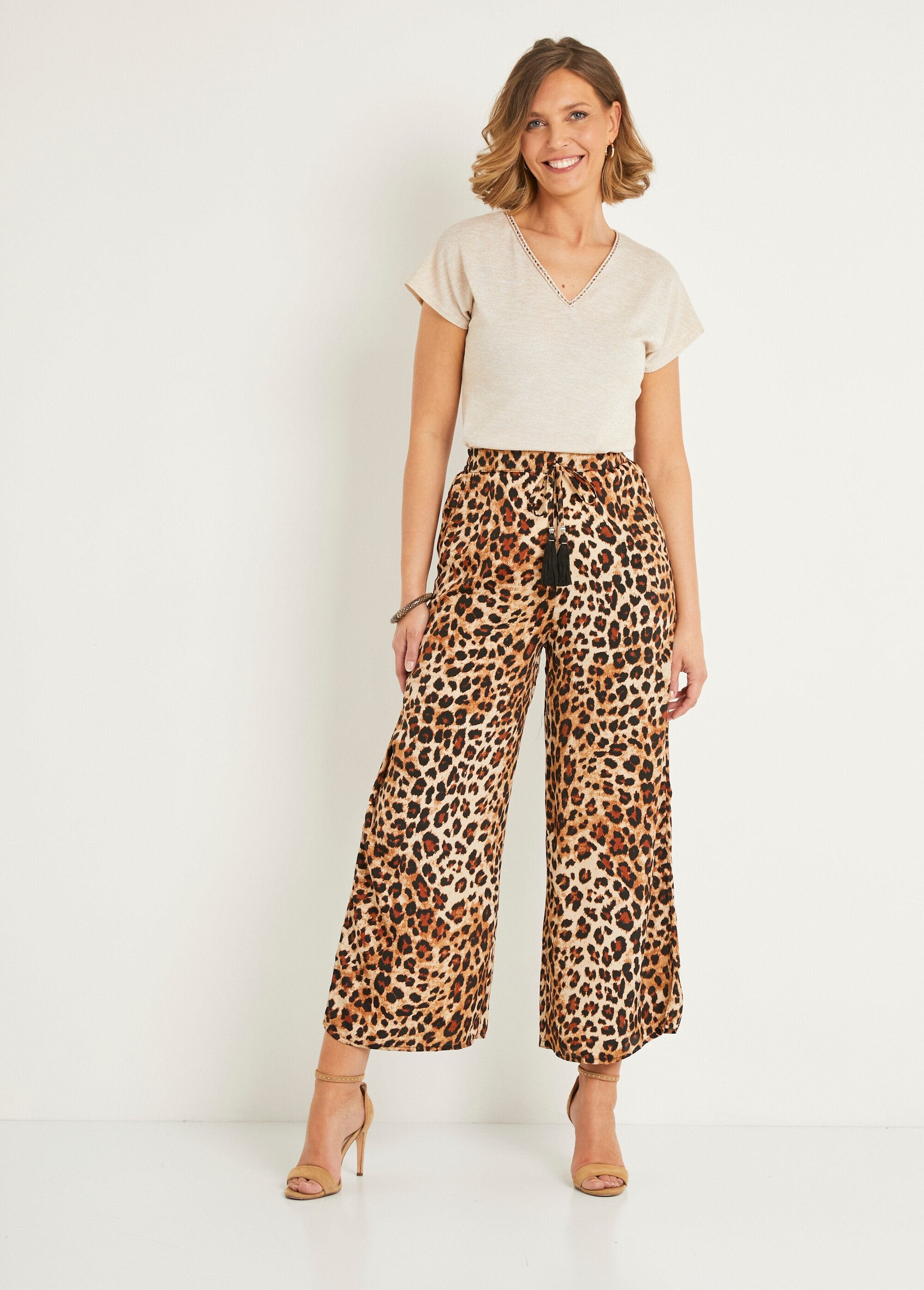 Wide_animal_print_pants_Leopard_SF1_slim