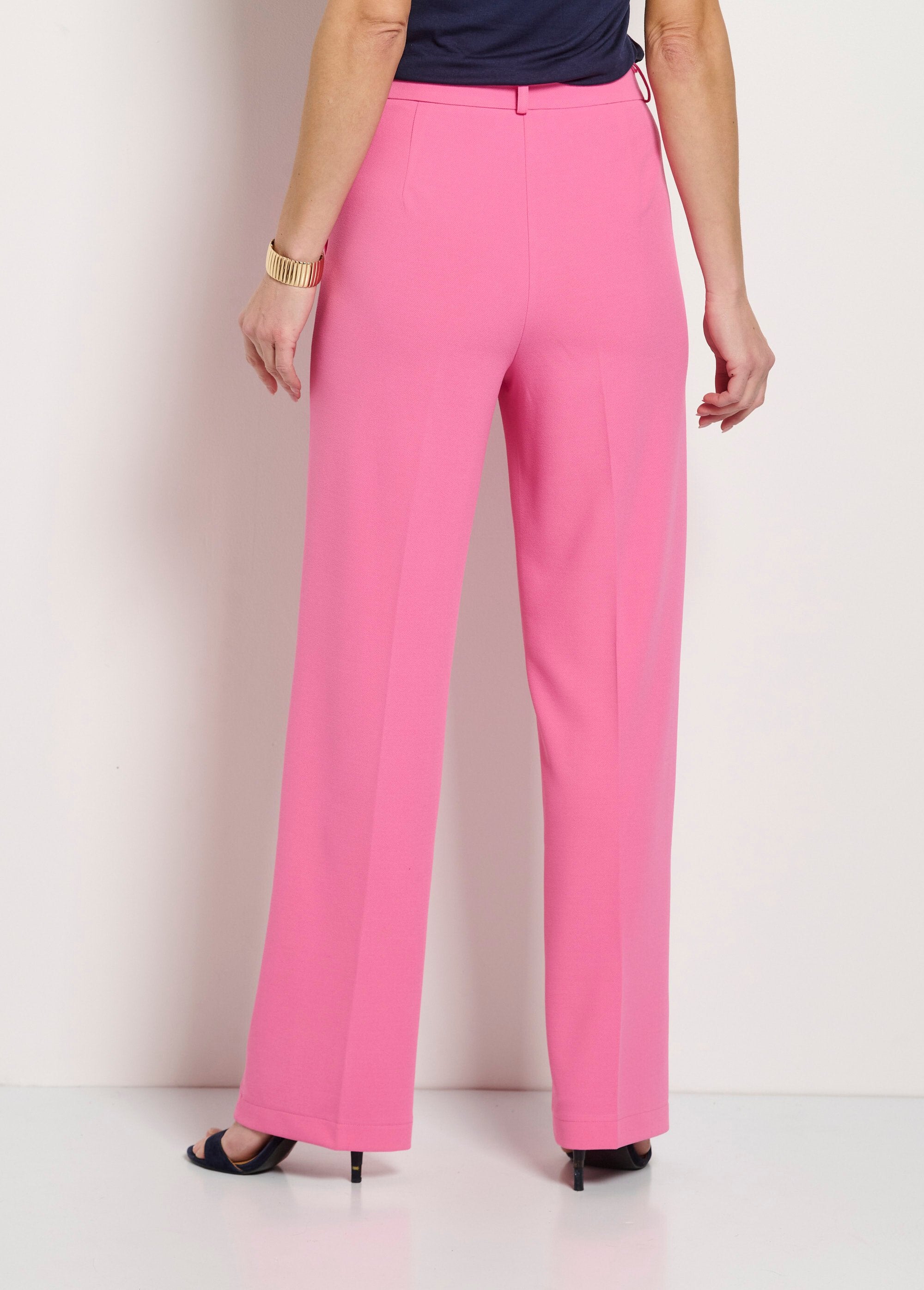 Wide_flowing_pants_Pink_DO1_slim