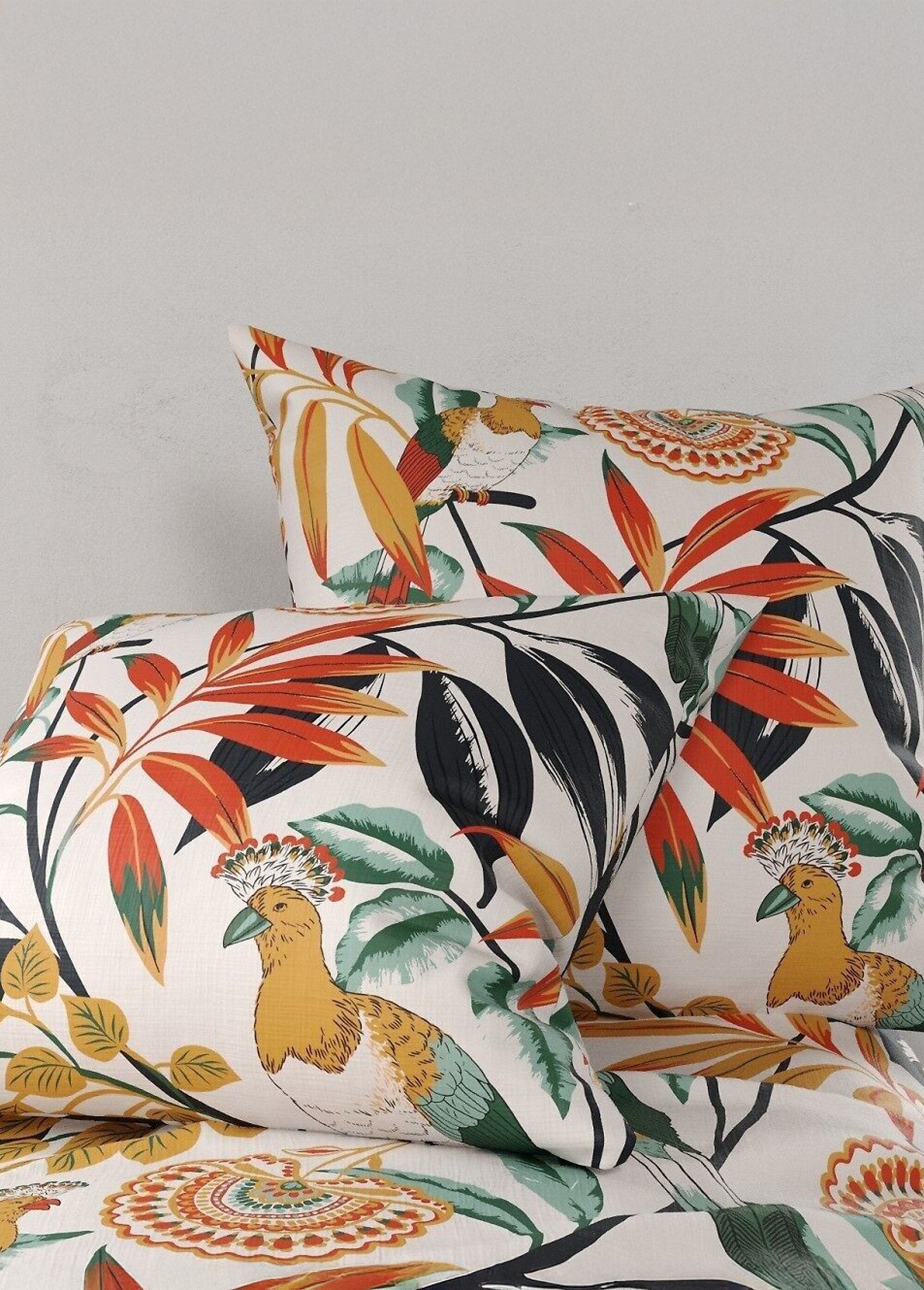 Cotton_bed_linen_set_for_2_people,_exotic_Multico_DE1_slim