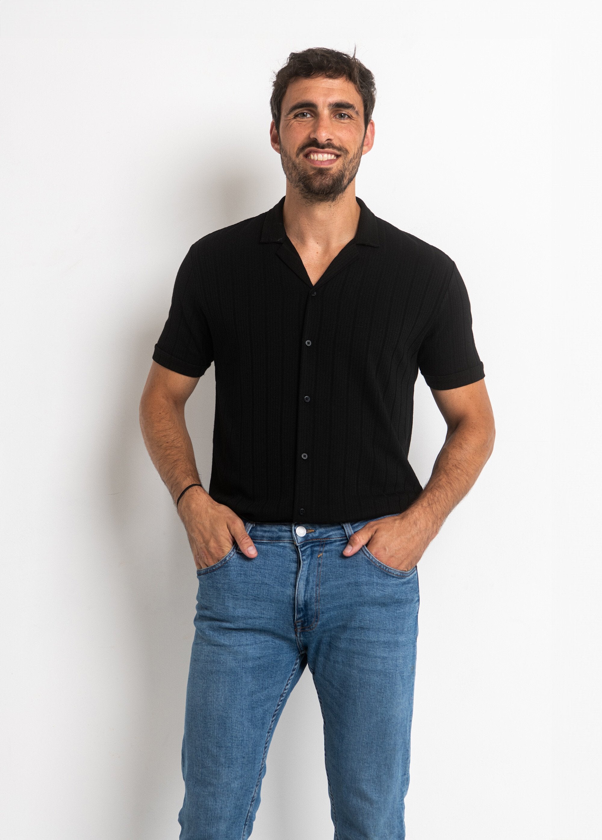 Polo_maille_cotelée_style_chemise_Noir_FA1_slim