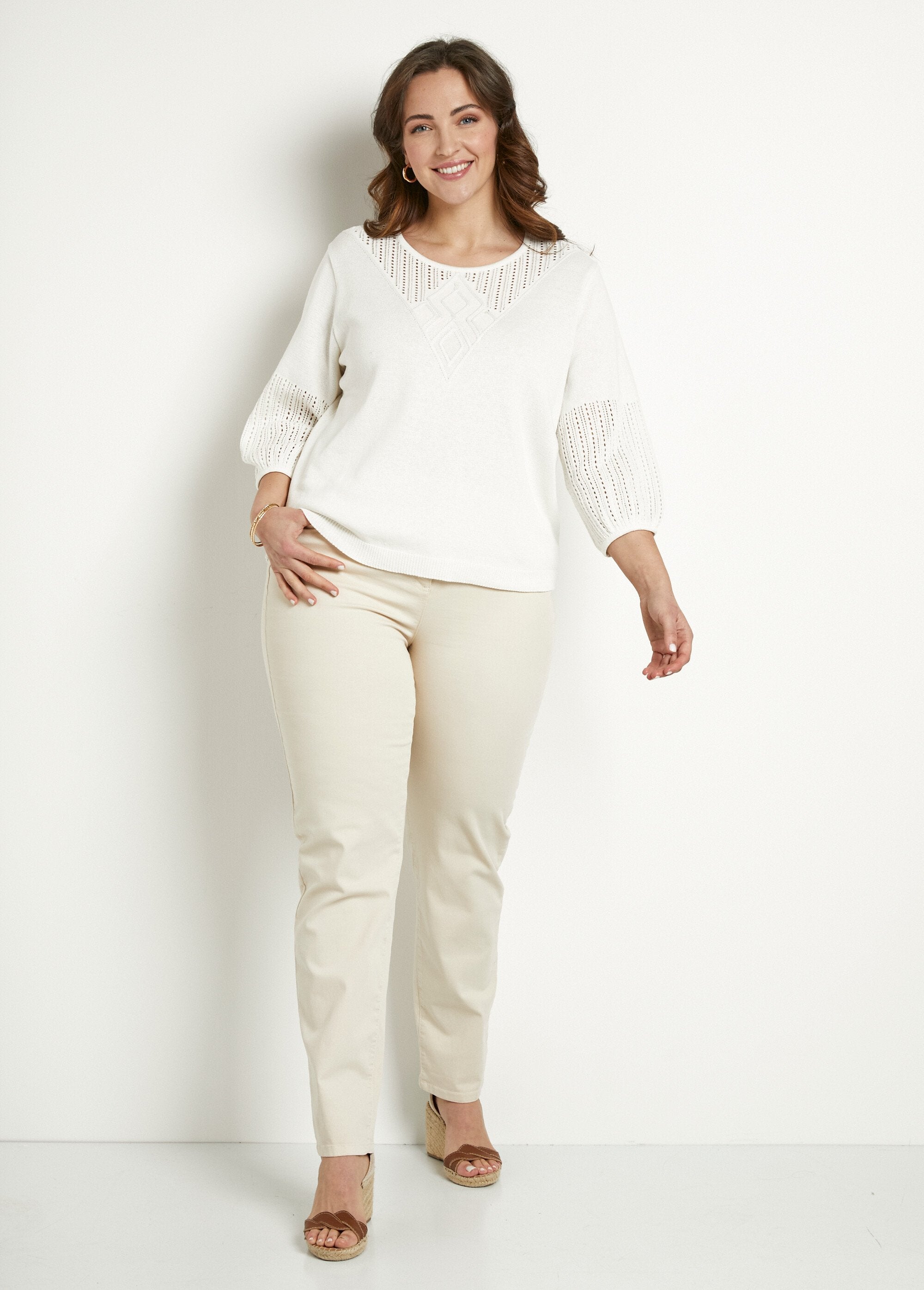 Soft_openwork_cotton_sweater_with_3/4_sleeves_and_round_neck_Ecru_SF1_curvy