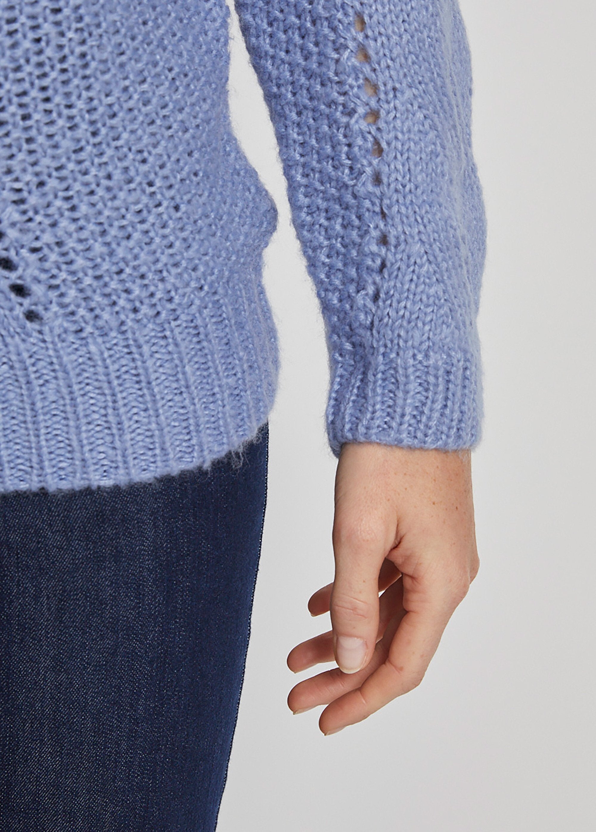 Soft_fancy_knit_sweater_Blue_gray_DE3_slim