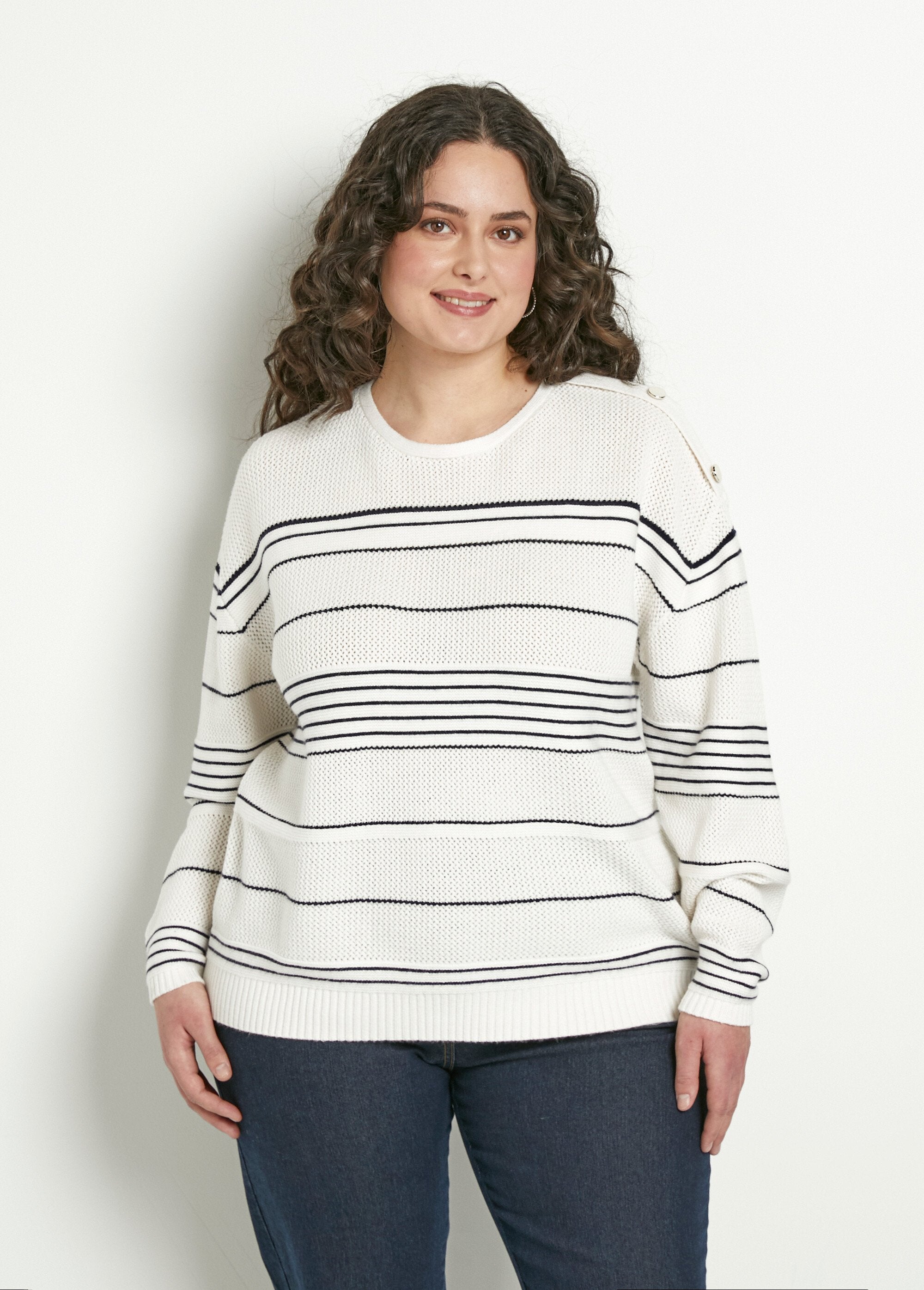 Soft_striped_crew_neck_sweater_with_sailor_style_Ecru_and_navy_FA1_curvy