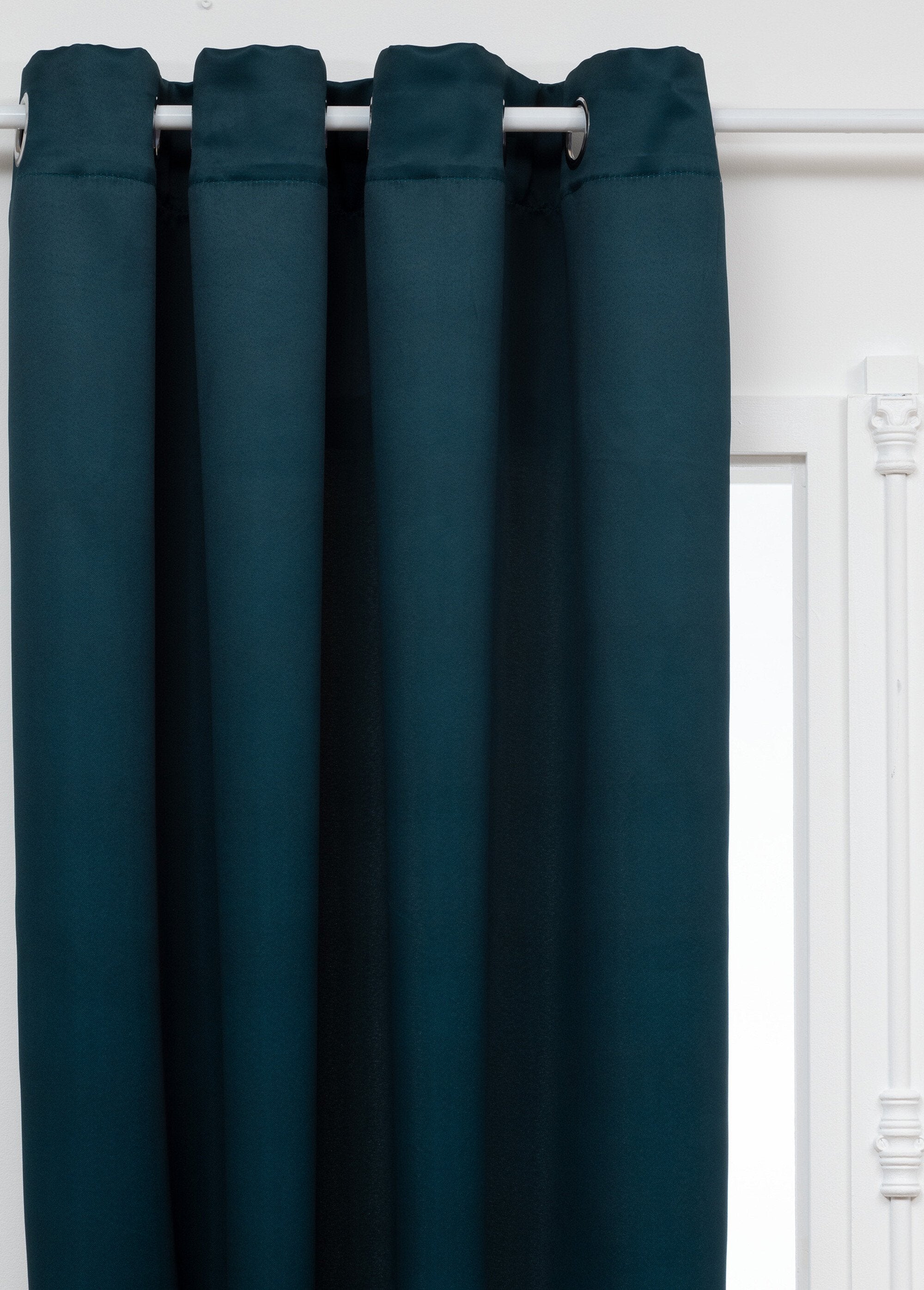 Blackout_curtain_with_metal_eyelets,_140x260cm_Aegean_Blue_FA1_slim