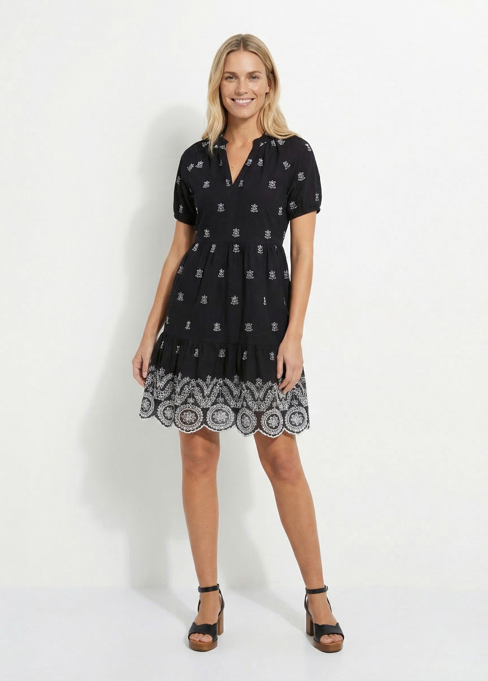 Loose-fitting_short_embroidered_cotton_dress_Black_and_white_FA1_slim
