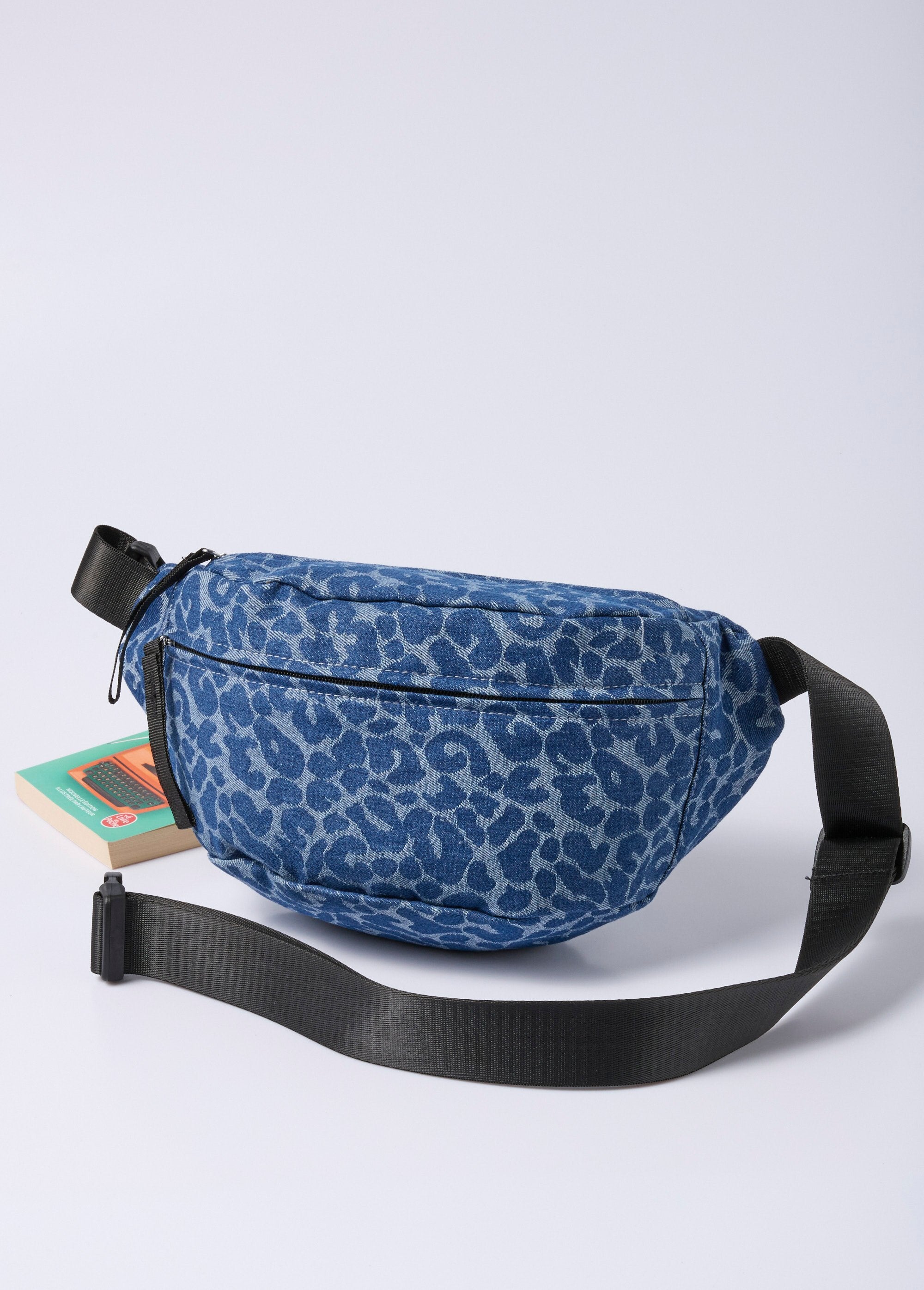 Leopard_print_denim_canvas_fanny_pack_Blue_jeans_FA1_slim