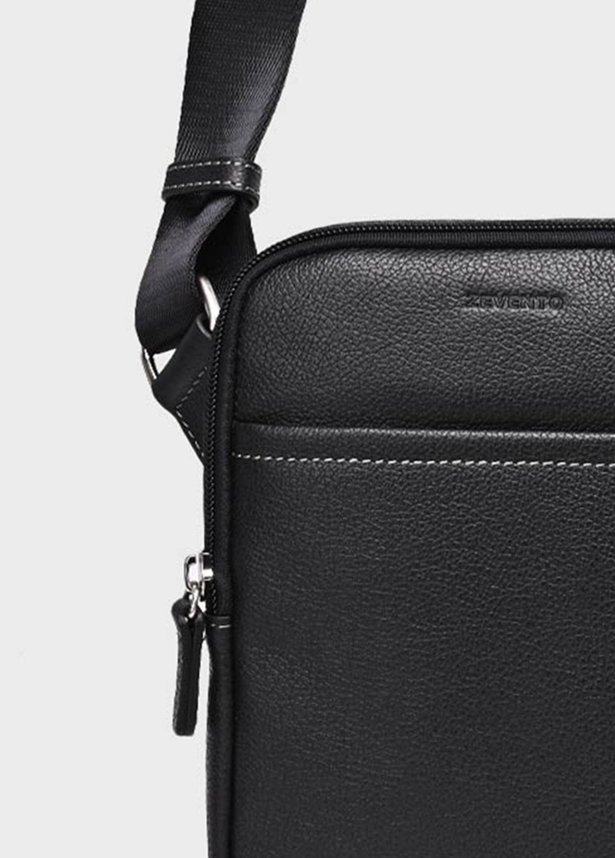 Men's_leather_satchel_with_front_pocket_Black_DE1_slim