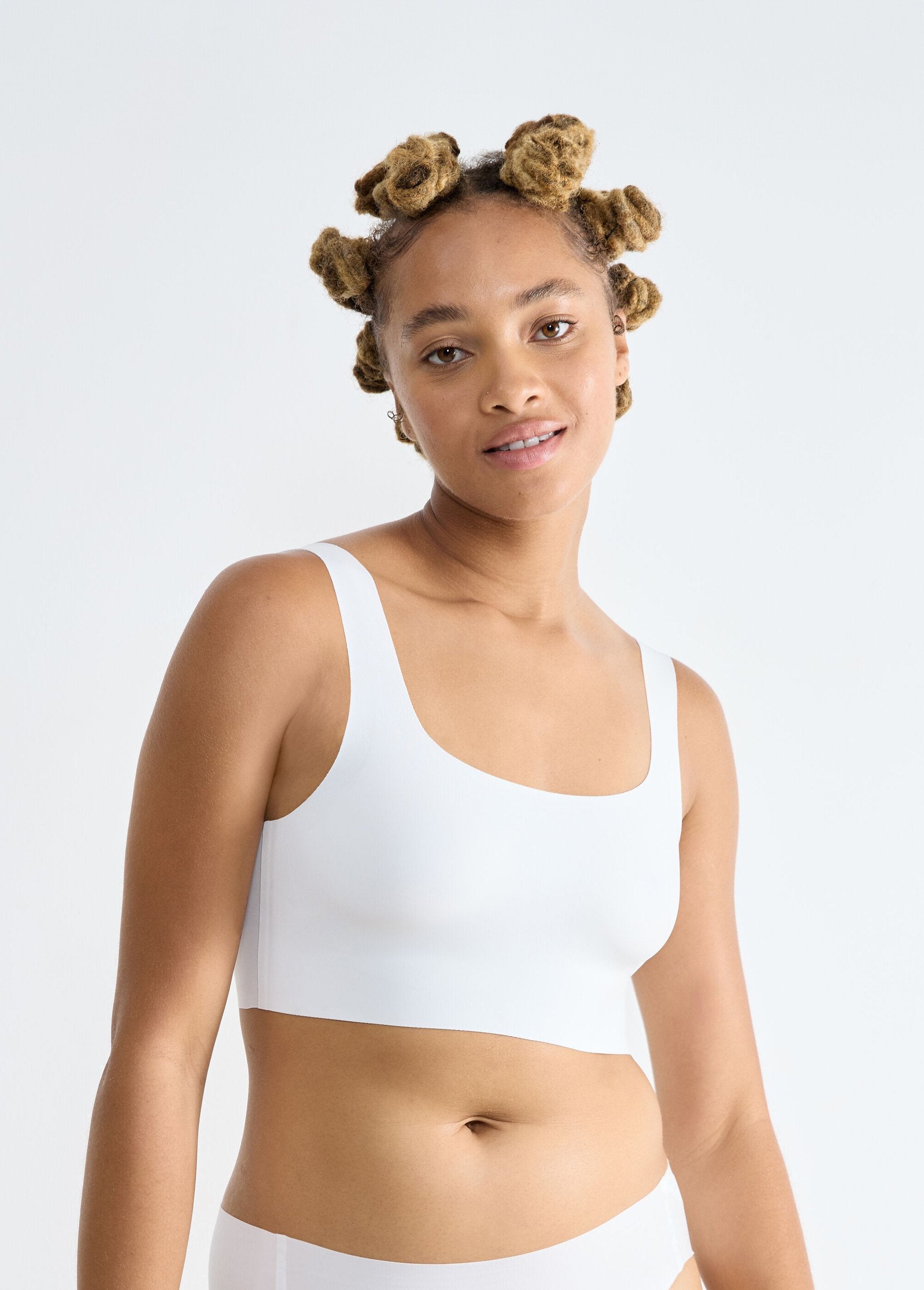 Sloggi®_-_Invisible_microfibre_bra_White_FA1_slim