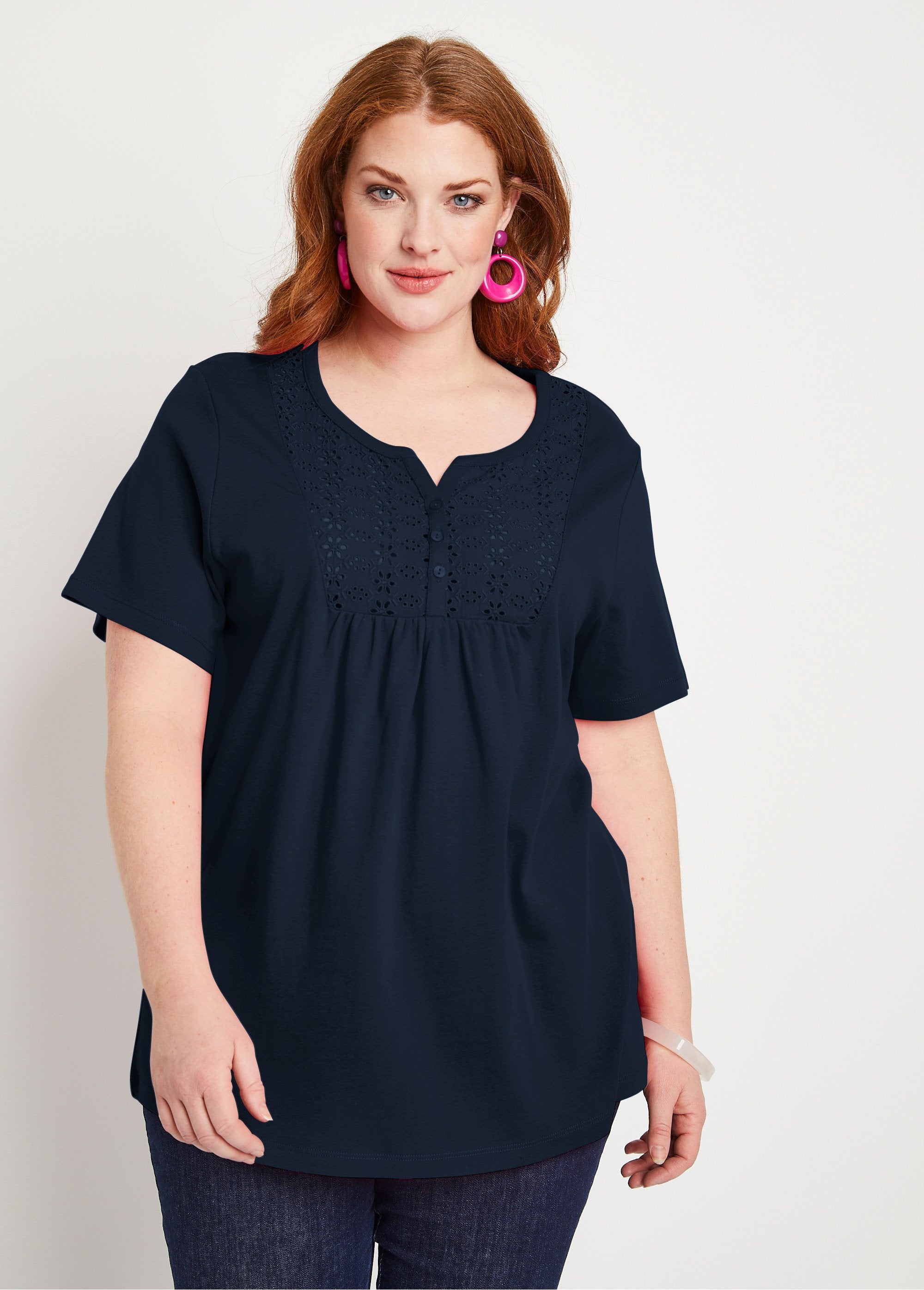 Long_buttoned_t-shirt_with_English_embroidery_Marine_FA1_curvy