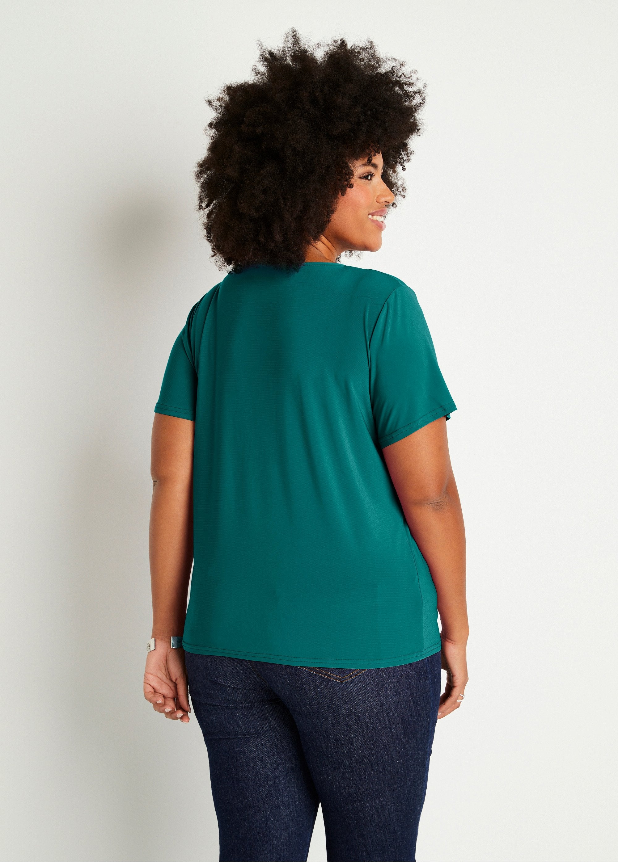 Plain_or_printed_short-sleeved_T-shirt_Plain_green_DO1_curvy