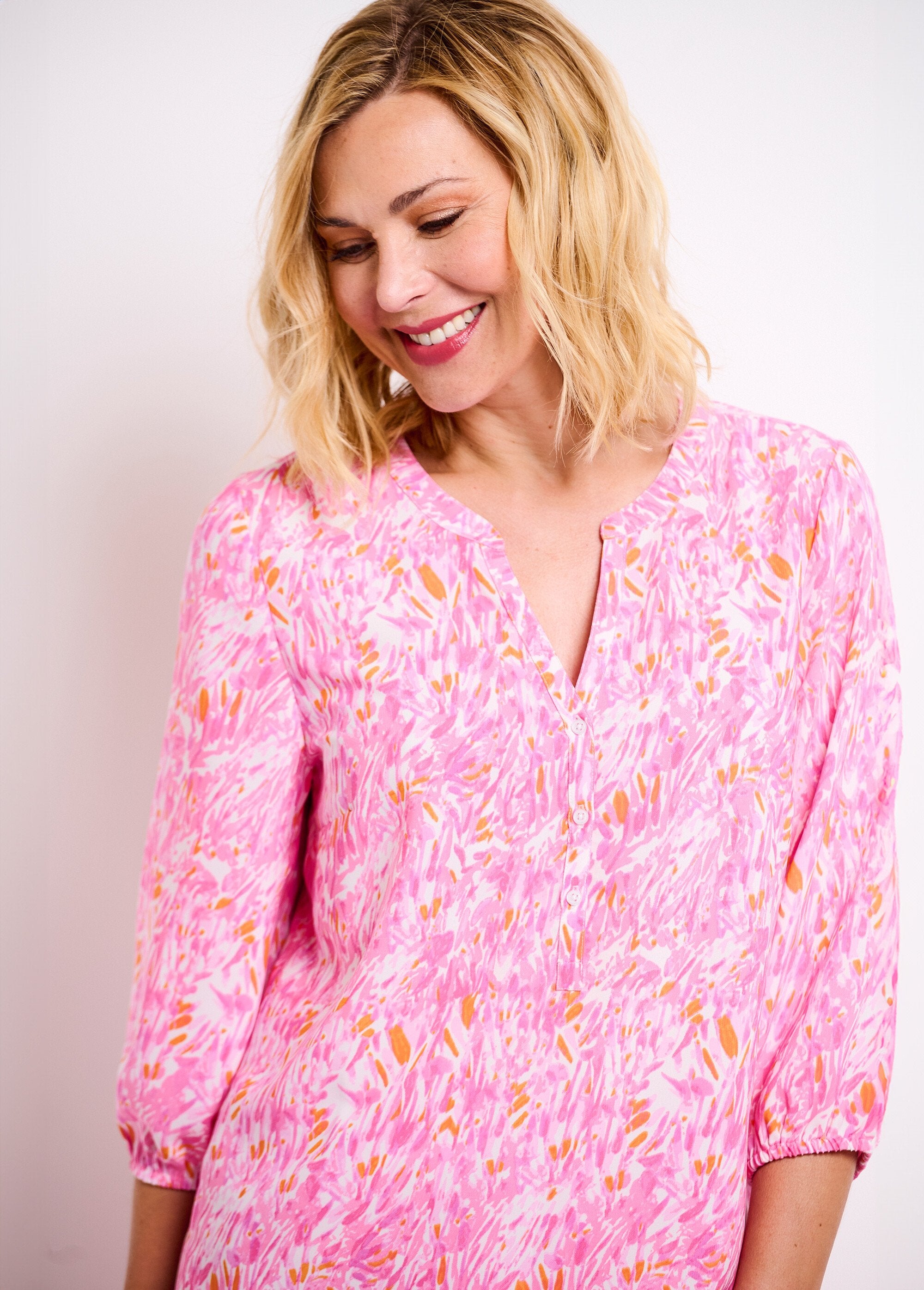 Loose_long_printed_tunic_with_3/4_sleeves_Pink_print_DE1_slim